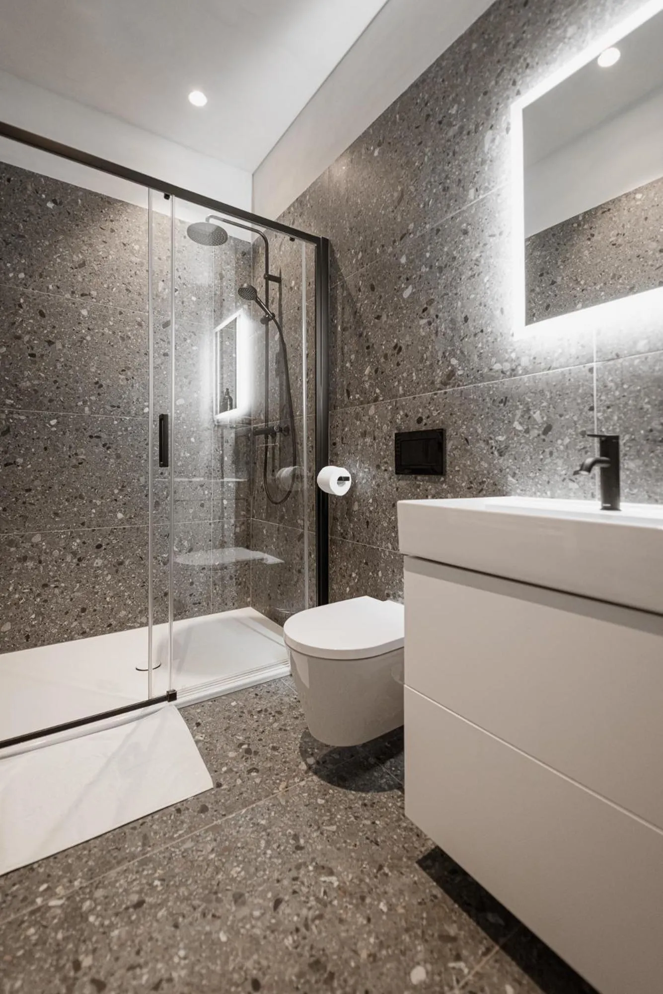 Bathroom in TG Hotel Apartments Budapest