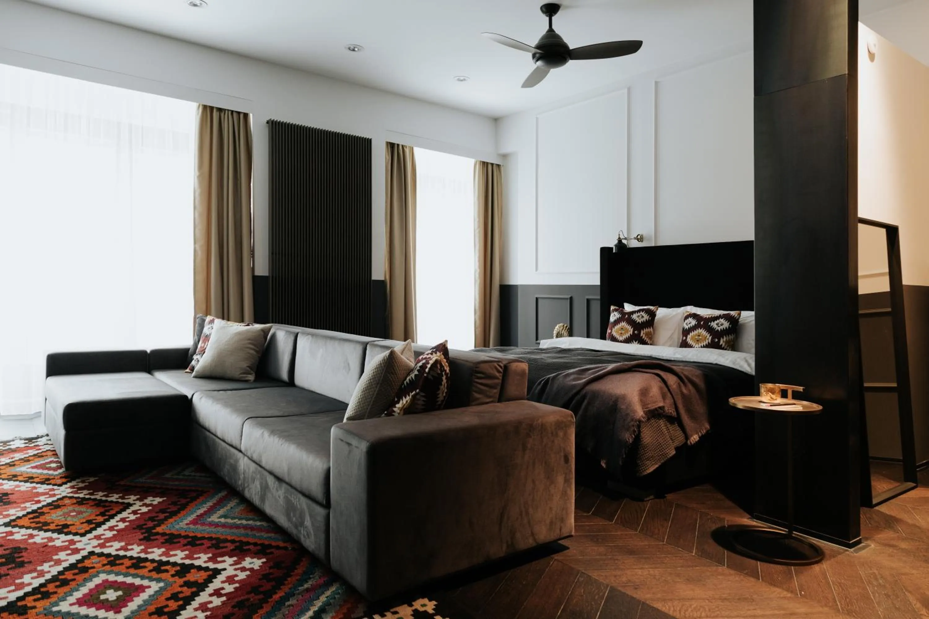 Living room, Bed in TG Hotel Apartments Budapest