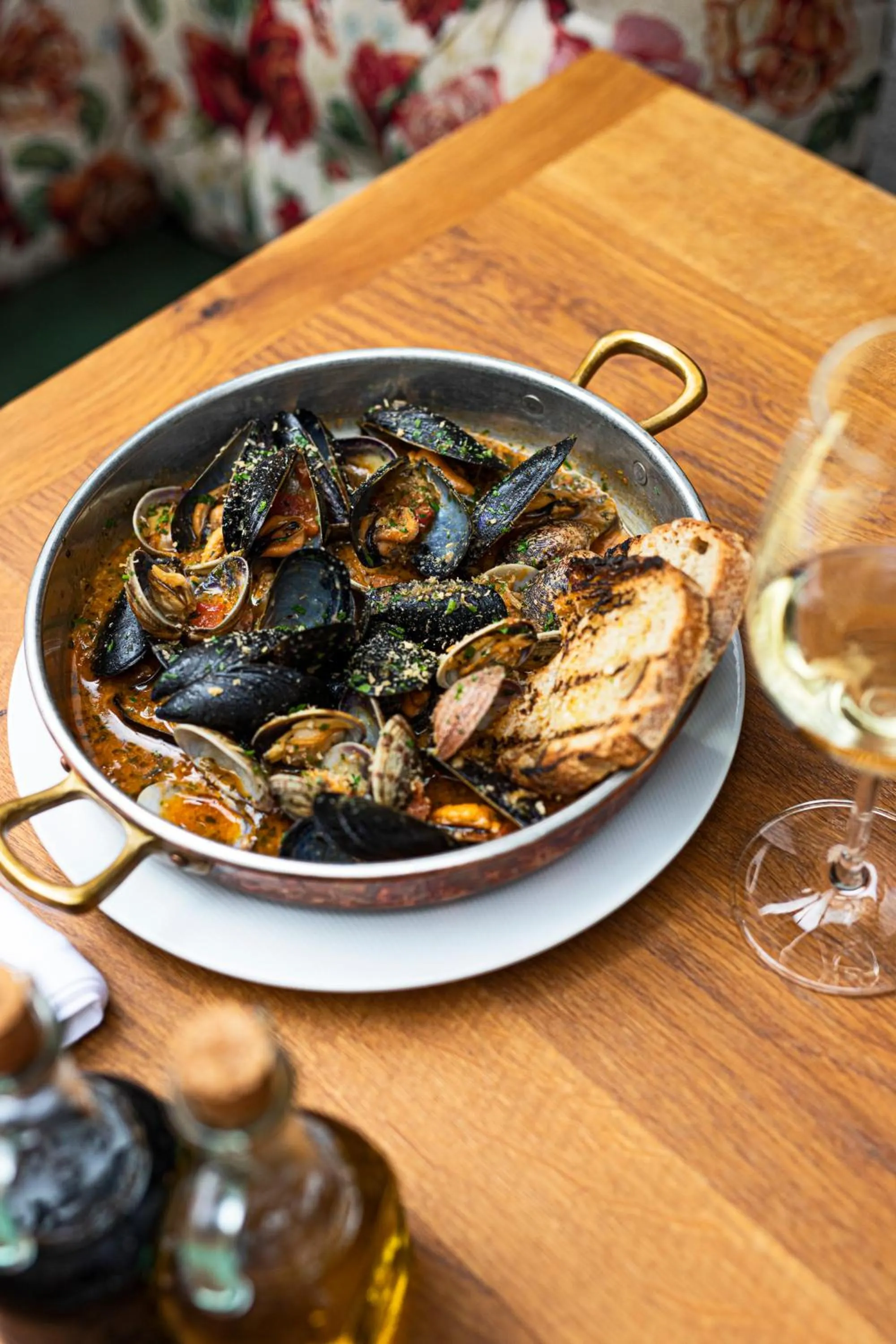 Restaurant/places to eat in TG Hotel Apartments Budapest