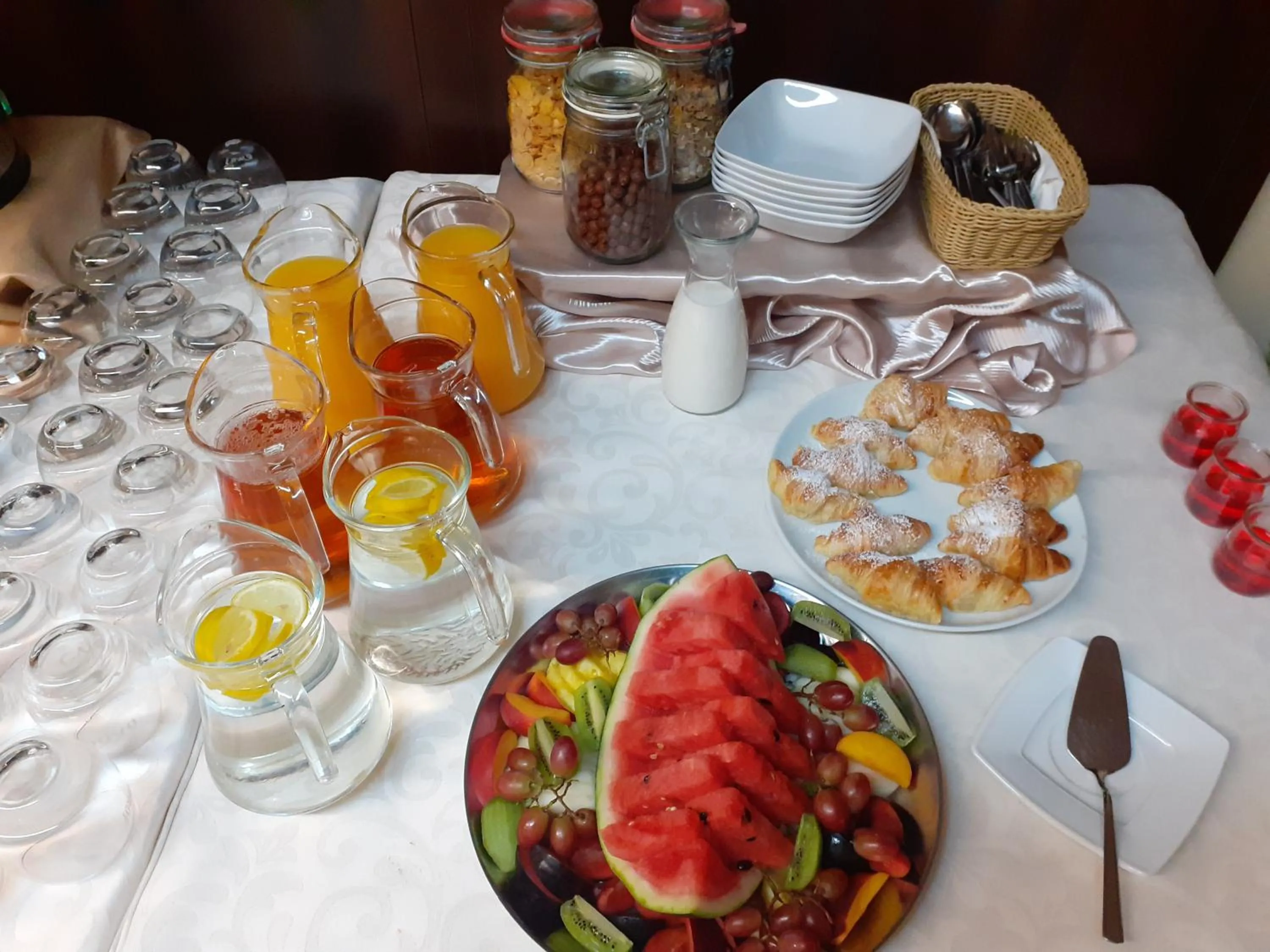 Breakfast in Hotel Sahara