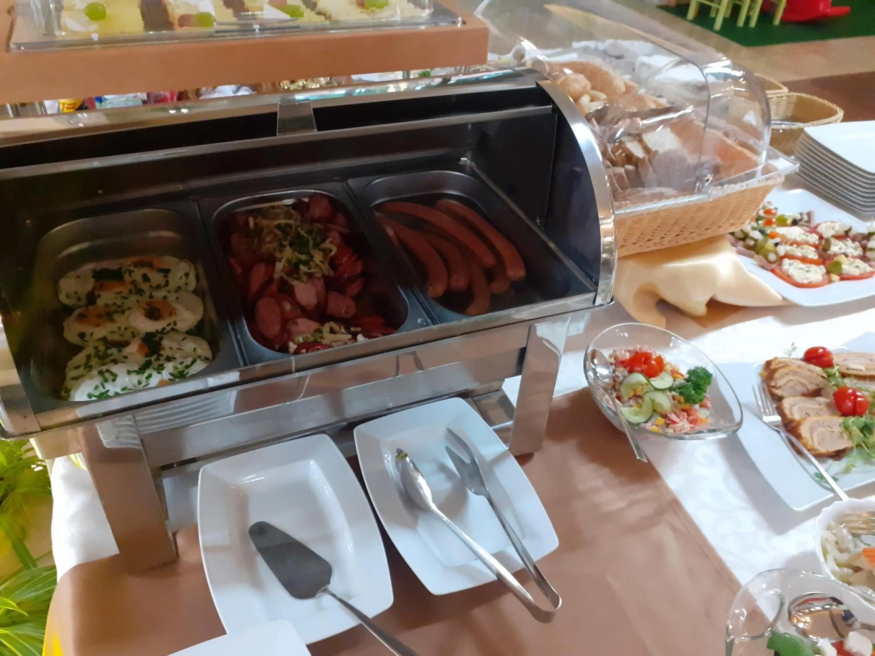 Breakfast in Hotel Sahara