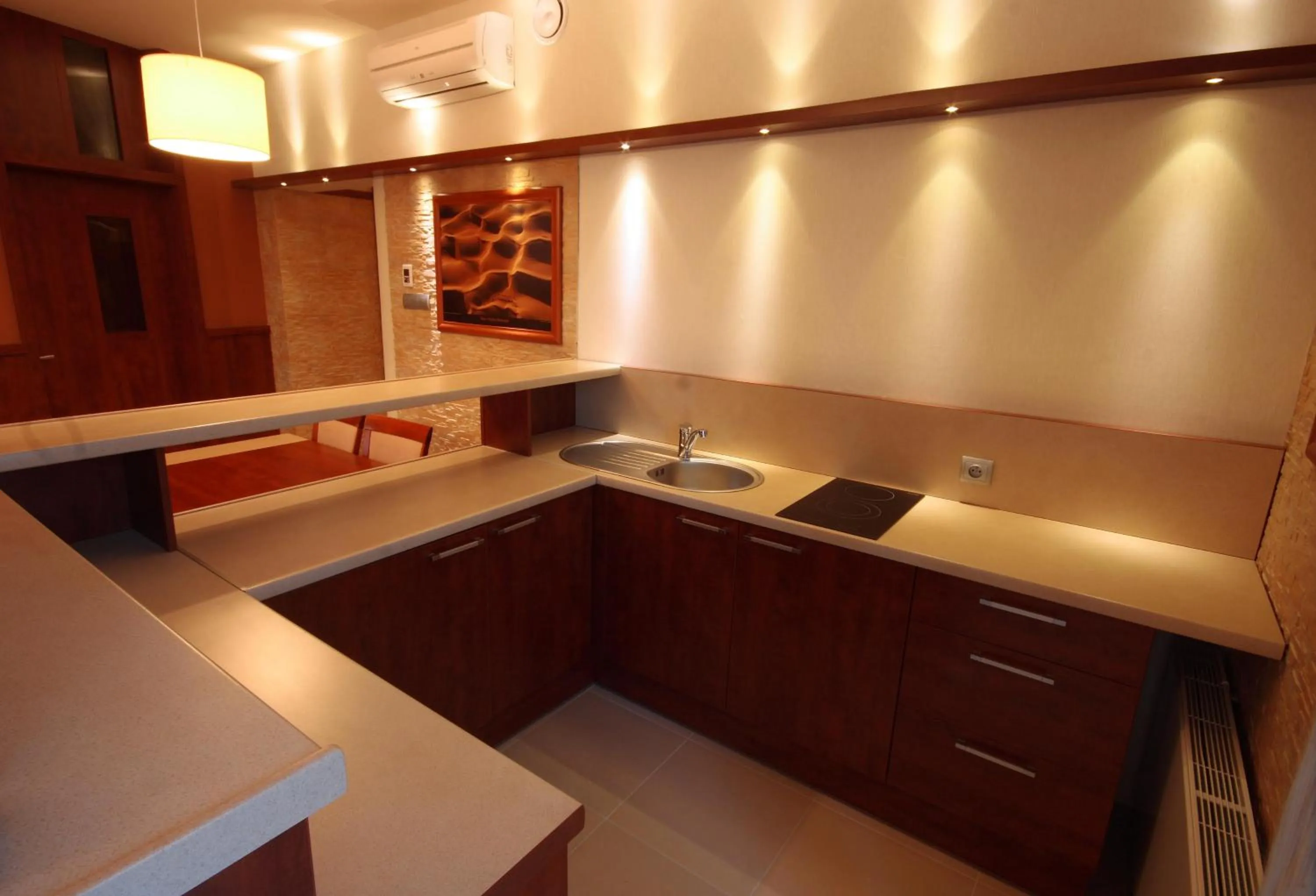 Kitchen or kitchenette in Hotel Sahara