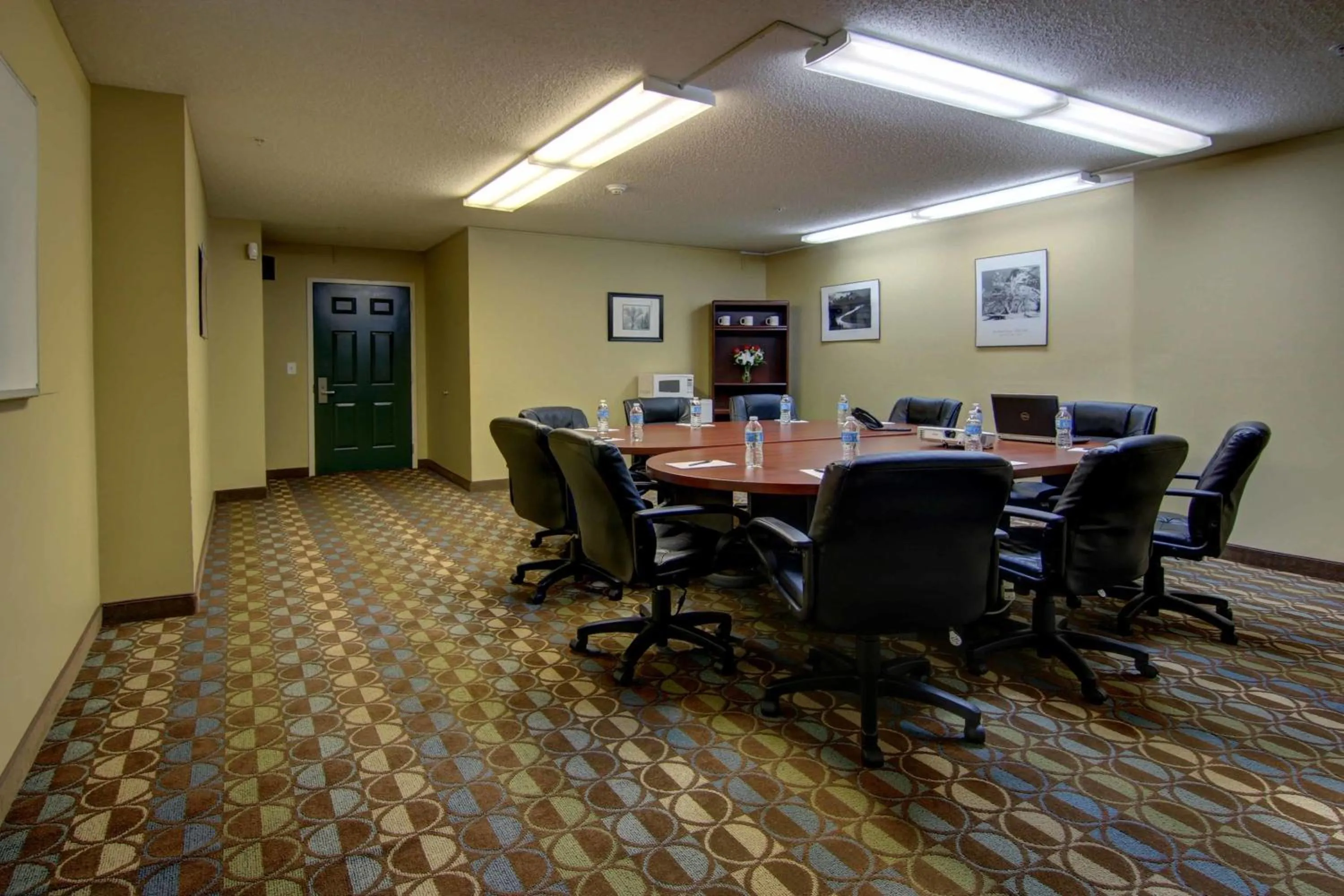 InTown Suites Extended Stay Marietta GA - Roswell Rd