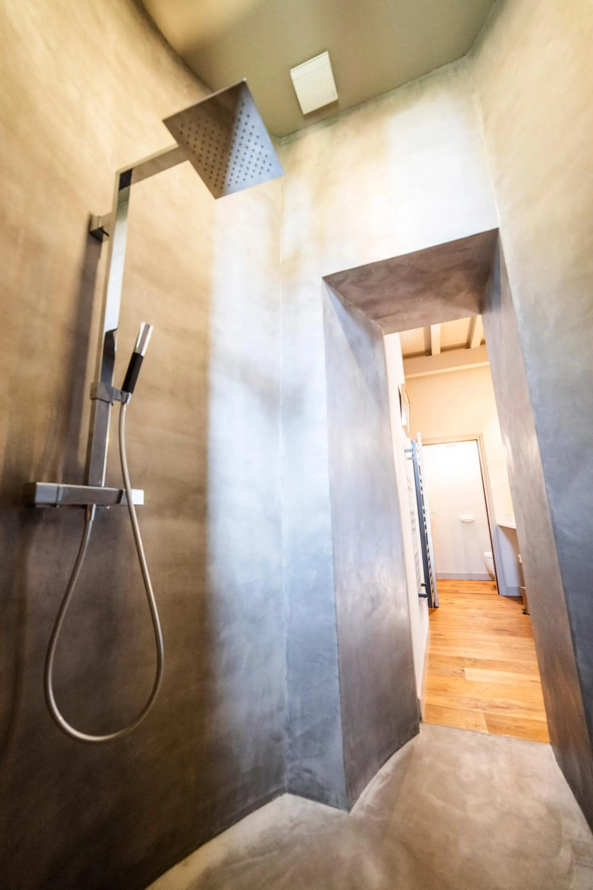 Shower in Château Sigalas Rabaud