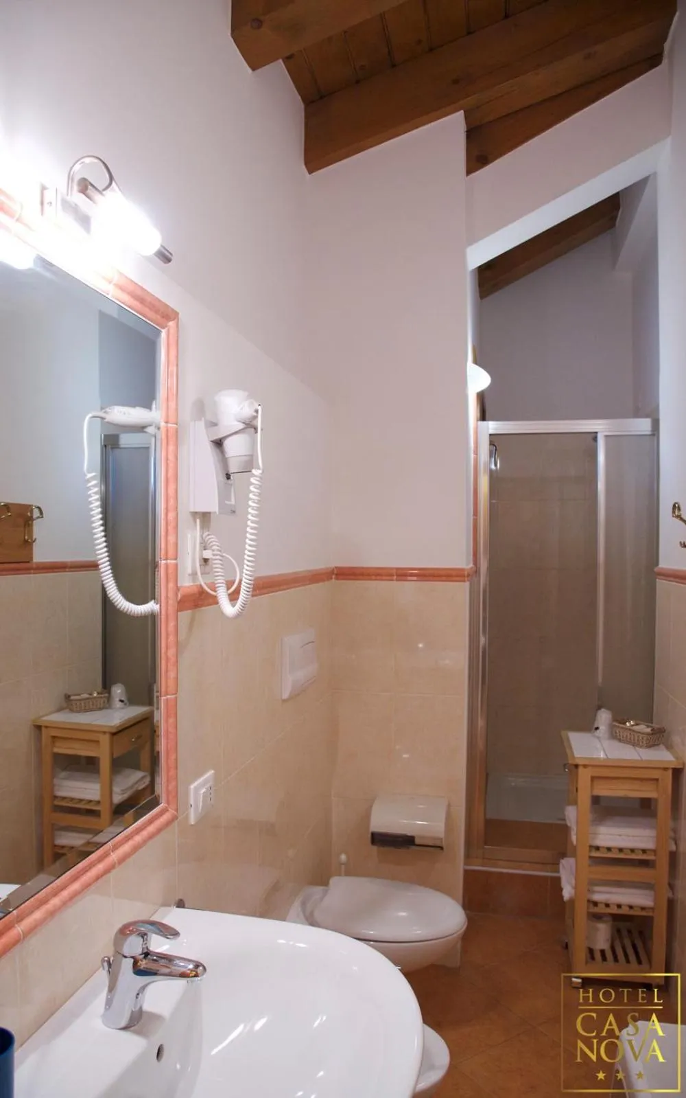 Shower in Hotel Casanova