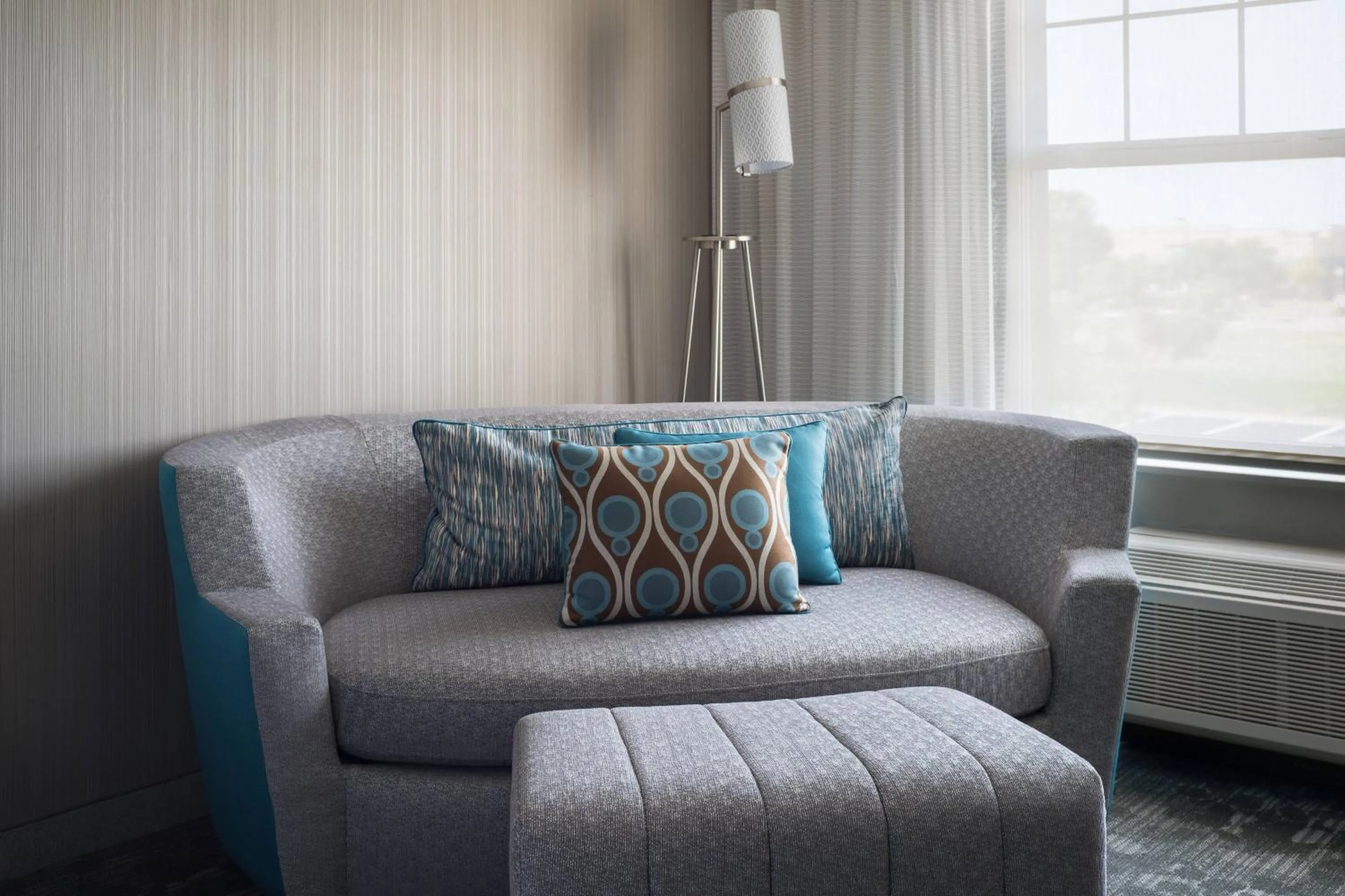 Photo of the whole room in Courtyard Denver Airport at Gateway Park