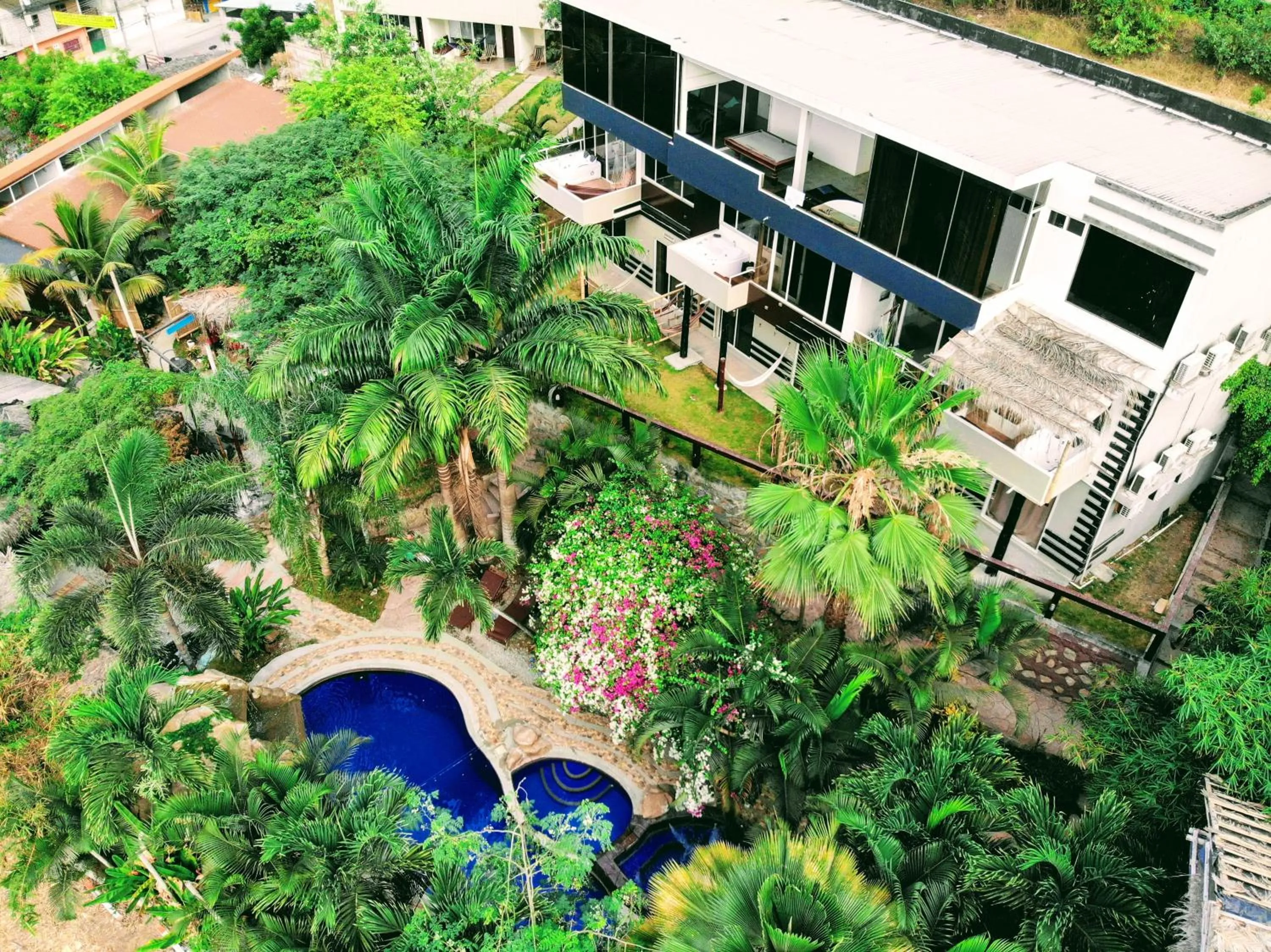 ME Hotel & Villas - Montañita Estates