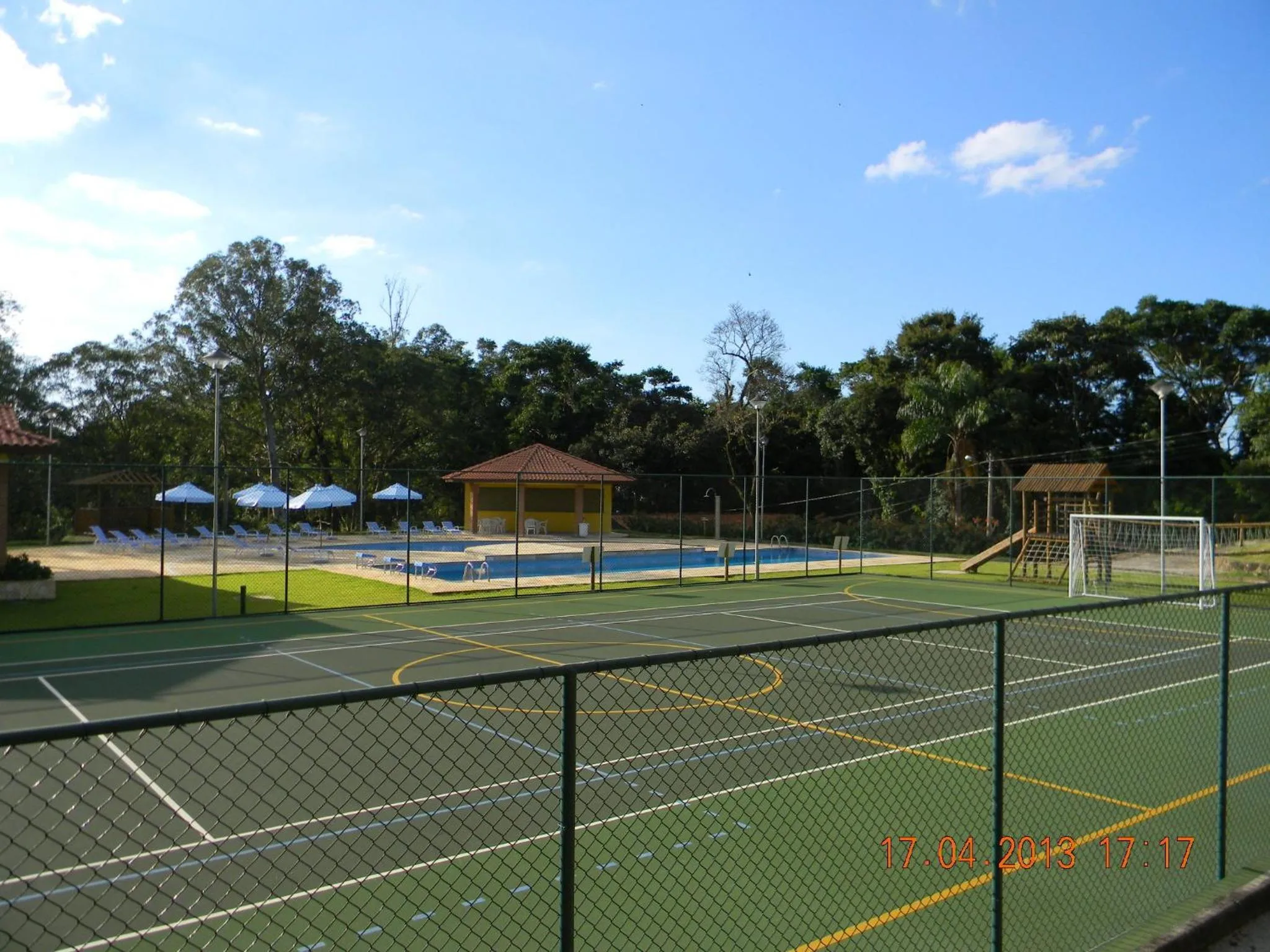Tennis court in Refugio do Saci Hotel
