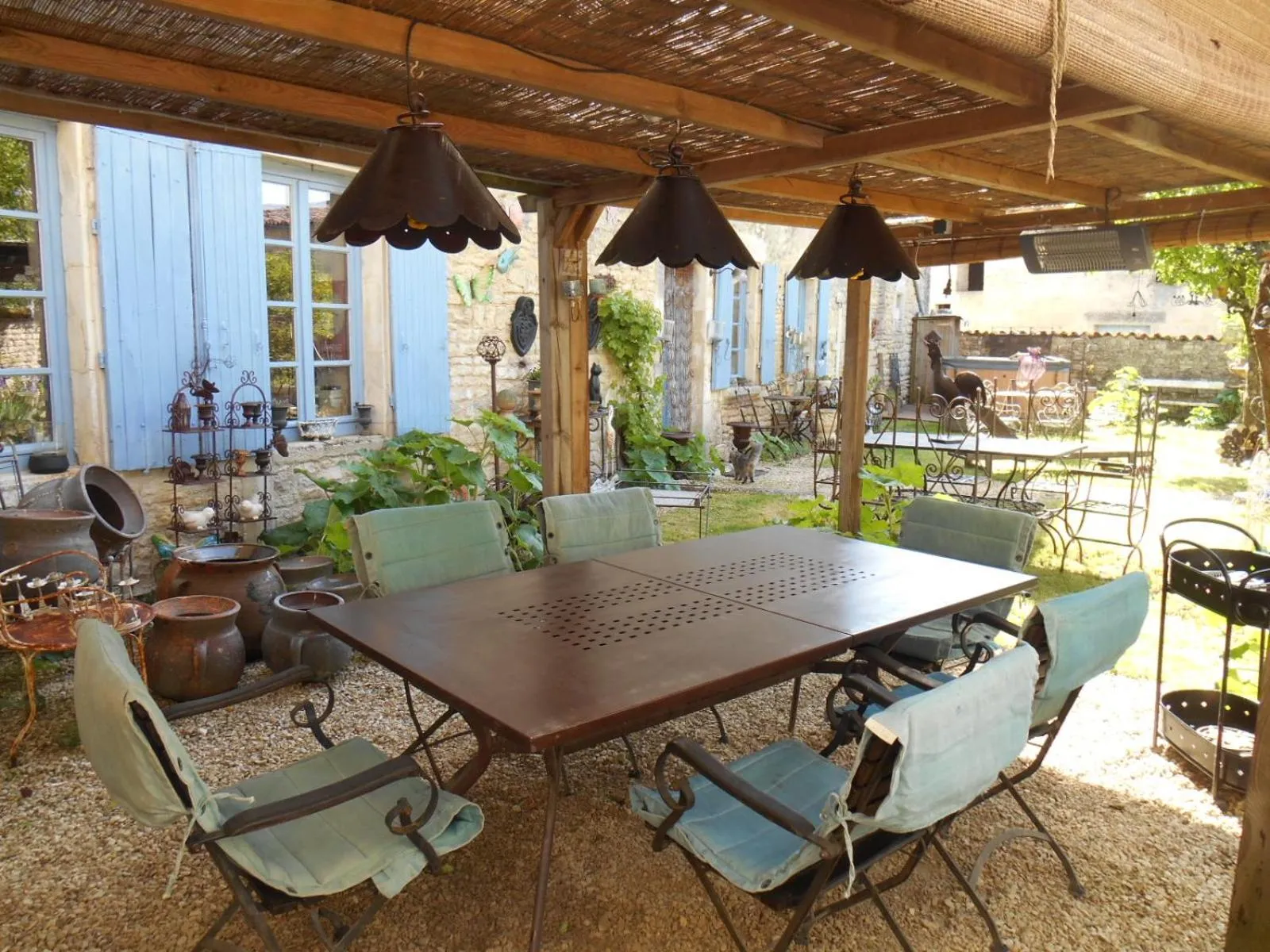 Breakfast in Le vieux Prieuré