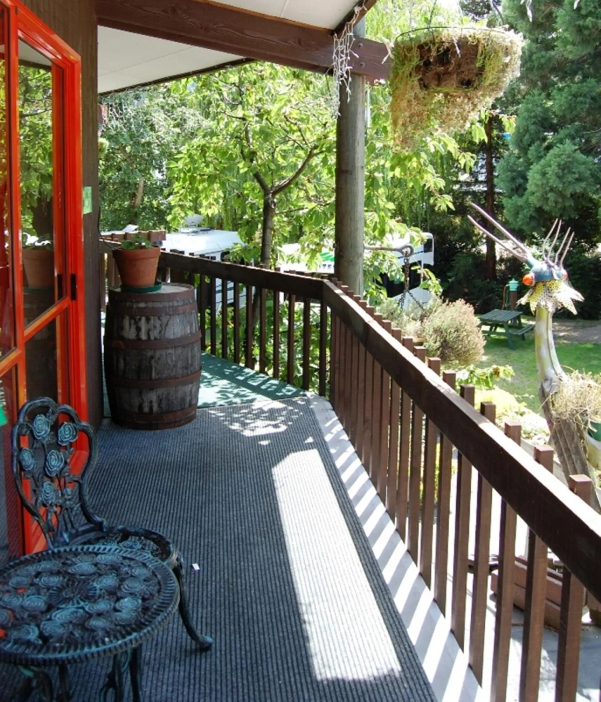 Balcony/Terrace in Queenstown Holiday Park Creeksyde