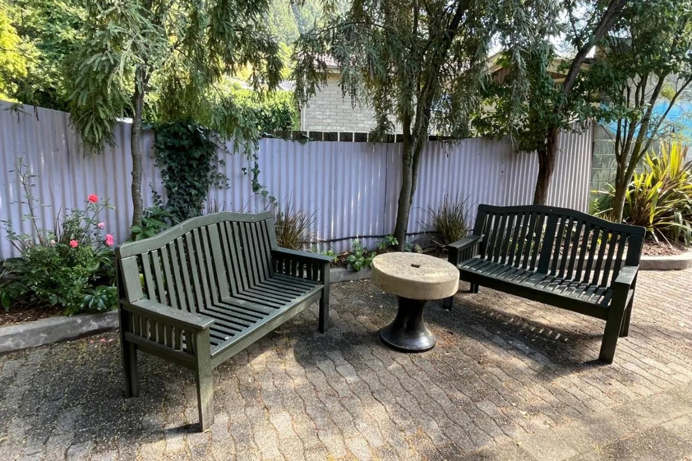 Patio in Queenstown Holiday Park Creeksyde