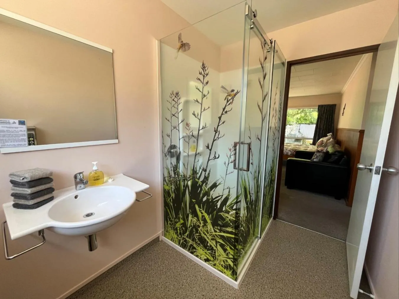 Shower in Queenstown Holiday Park Creeksyde