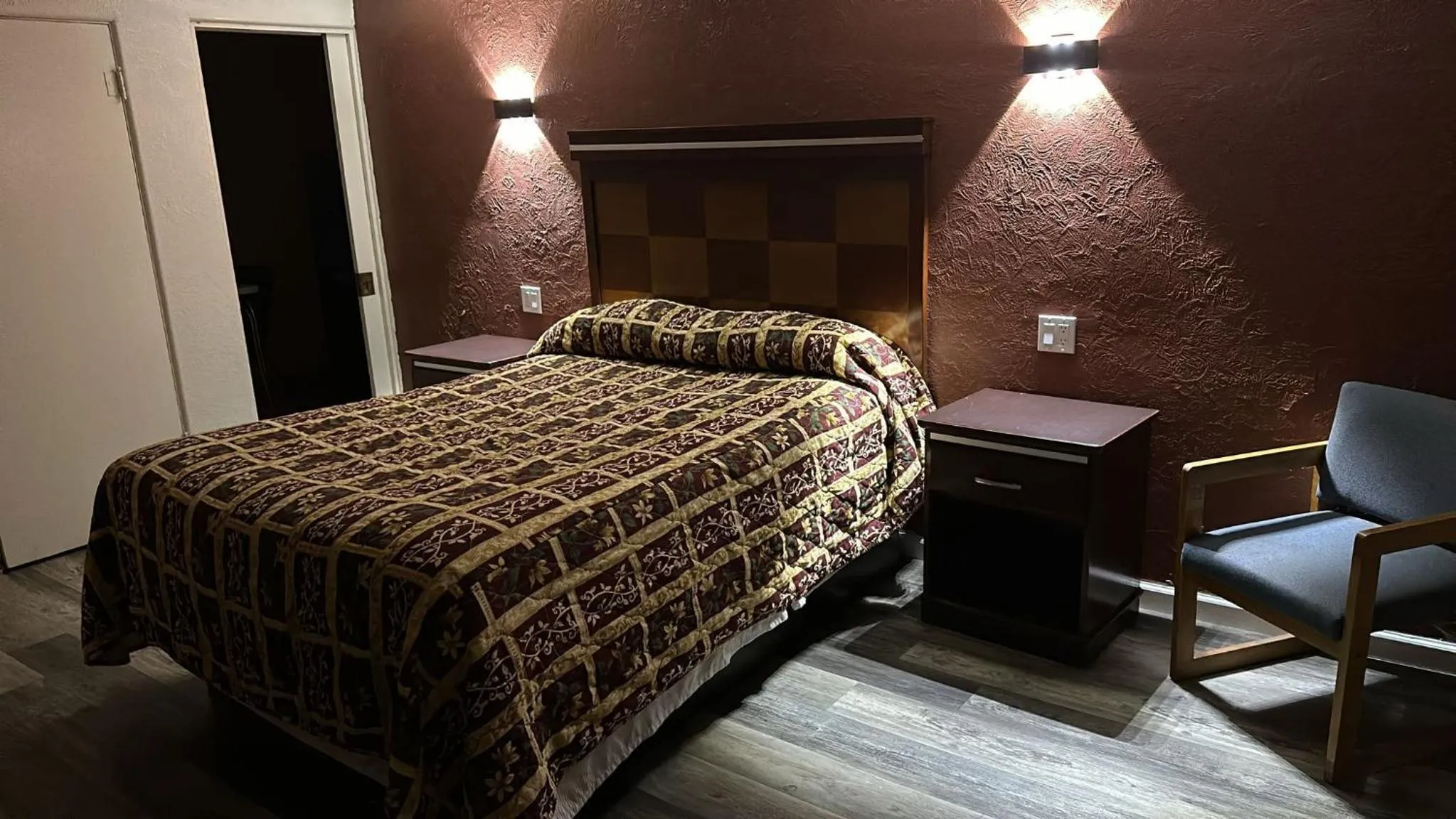 Bed in Deluxe Inn Of Roswell