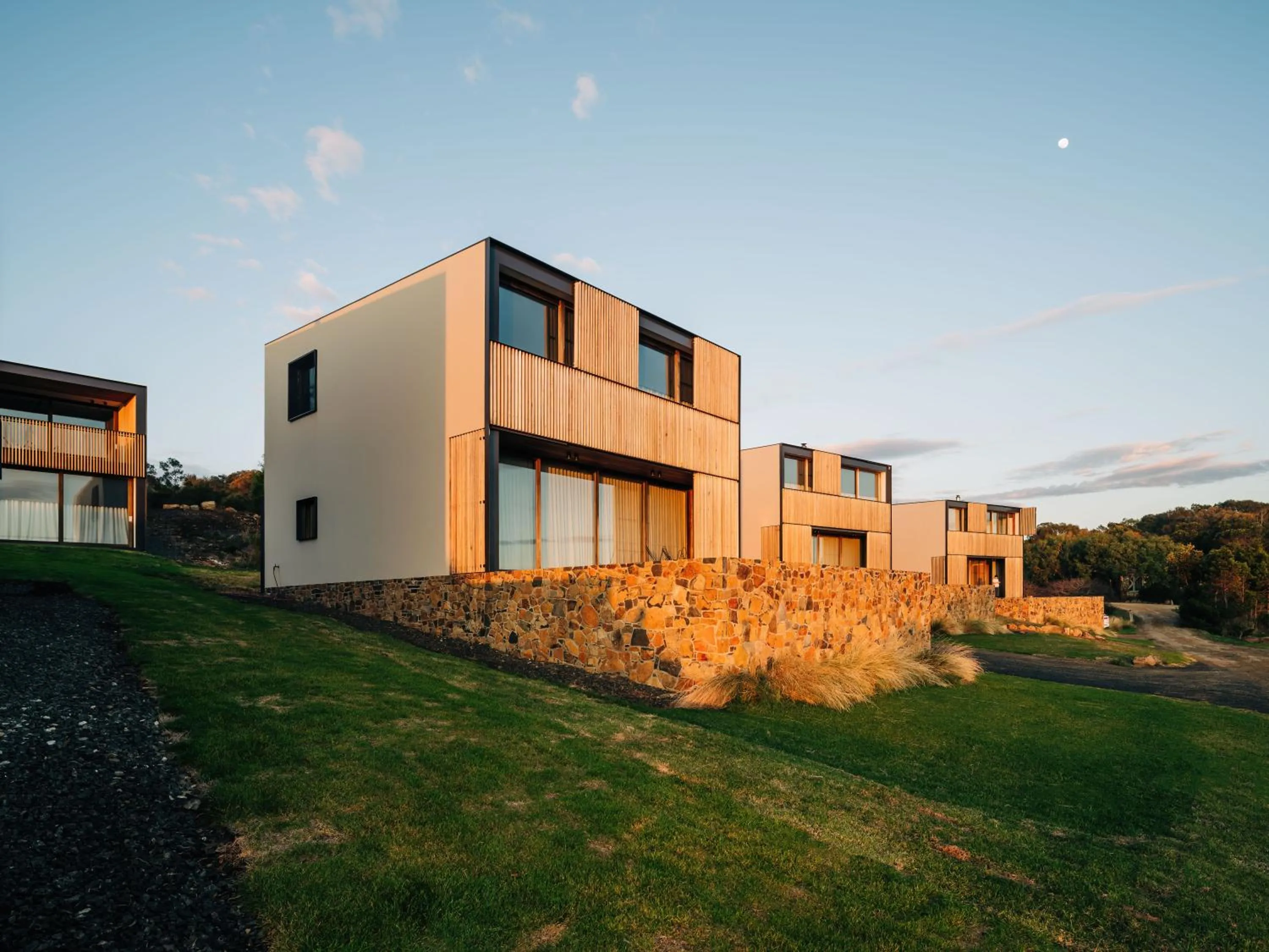 Property building in Piermont Retreat