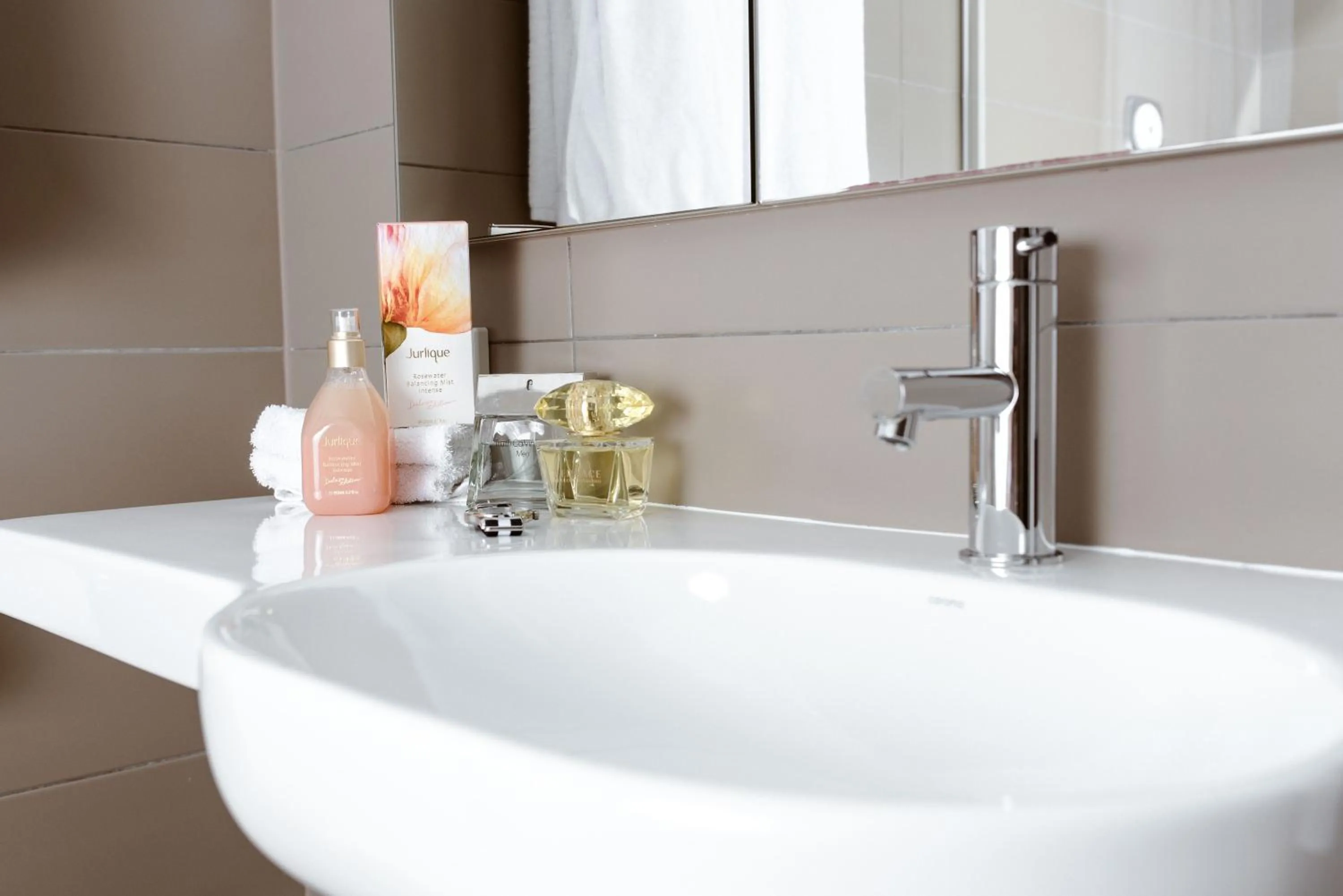 Bathroom in The Studios By Manna, Ascend Hotel Collection