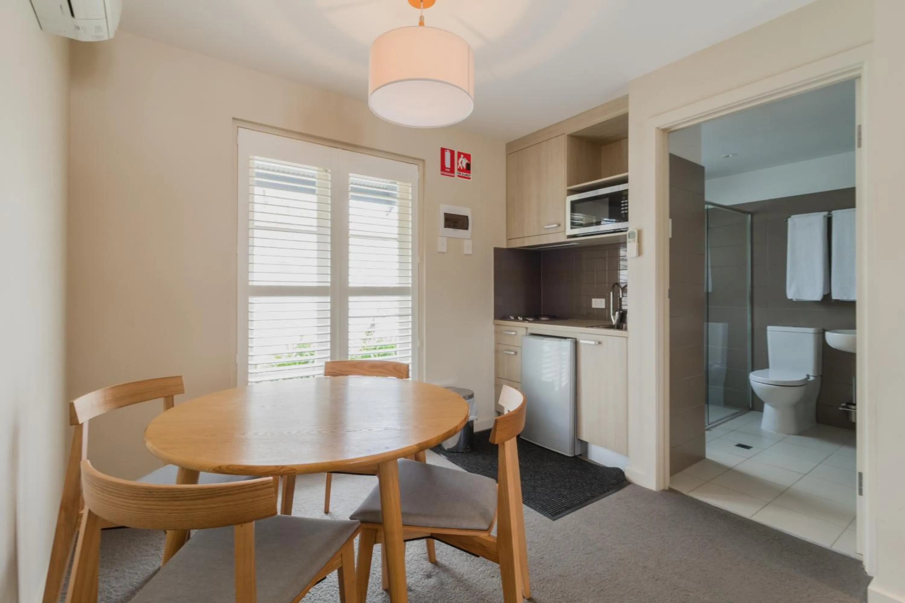 Dining Area in The Studios By Manna, Ascend Hotel Collection