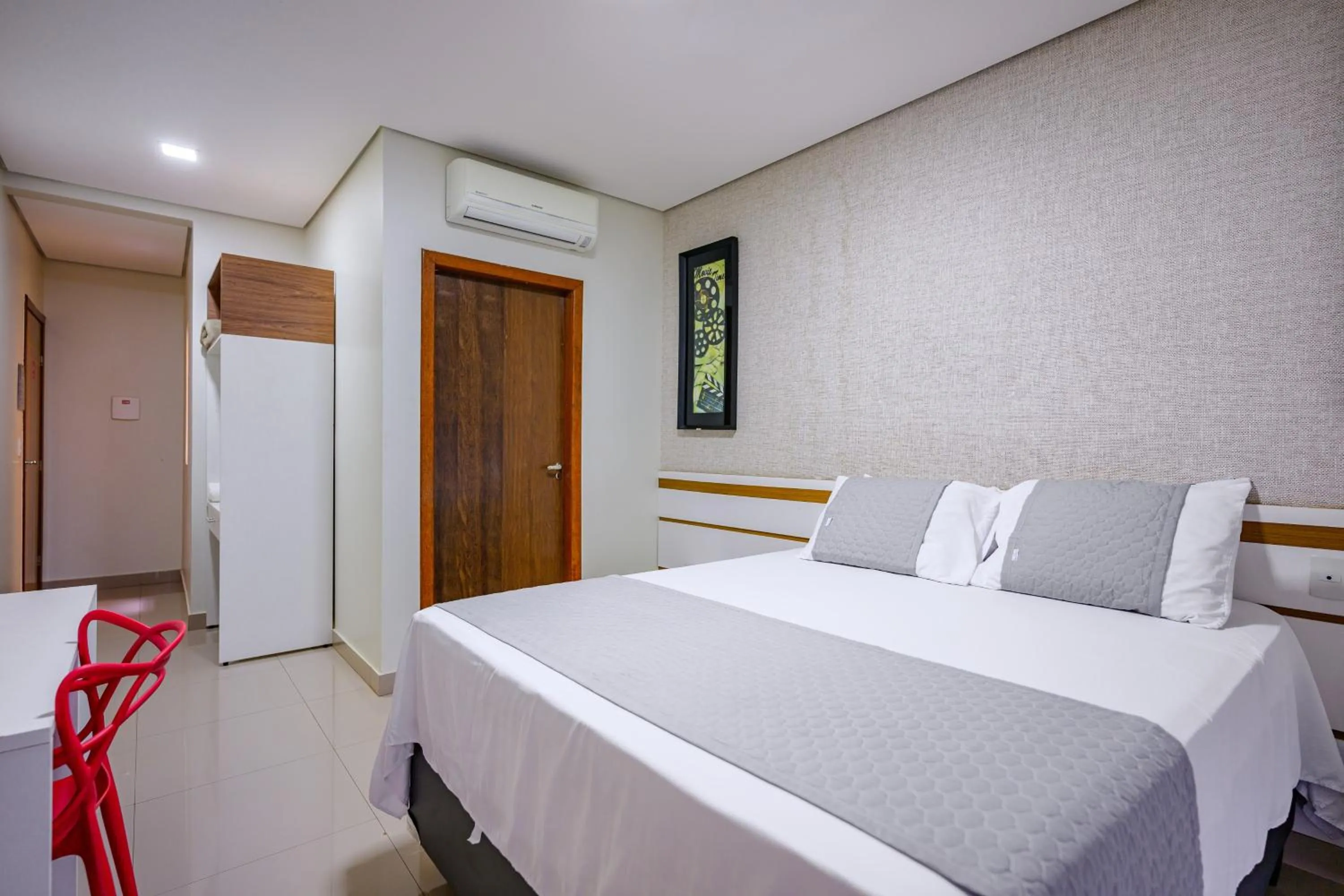 Bedroom, Bed in OYO Tropical Confort Hotel, Brasilia