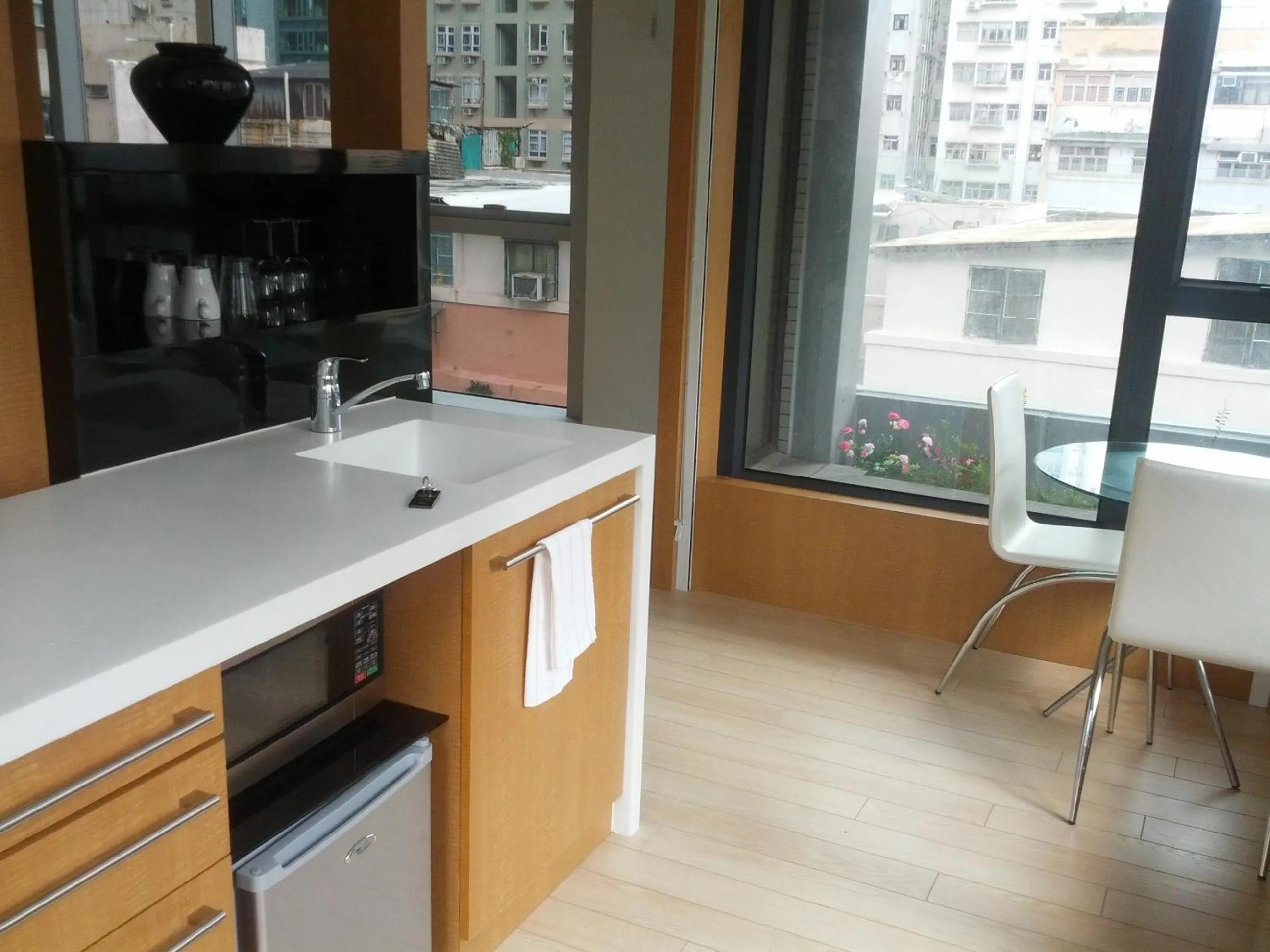 Kitchen or kitchenette in Mia Casa Hotel