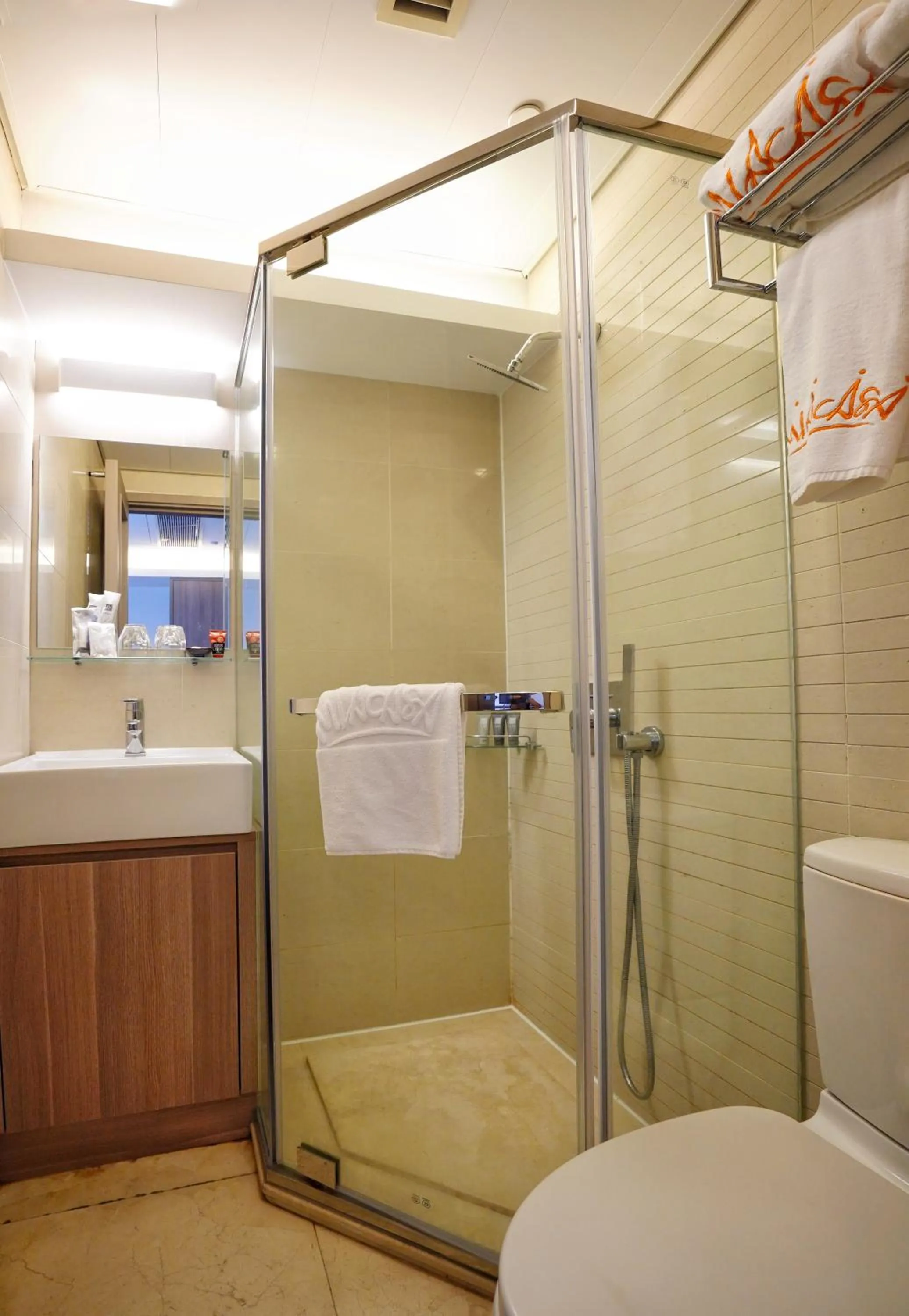 Bathroom in Mia Casa Hotel