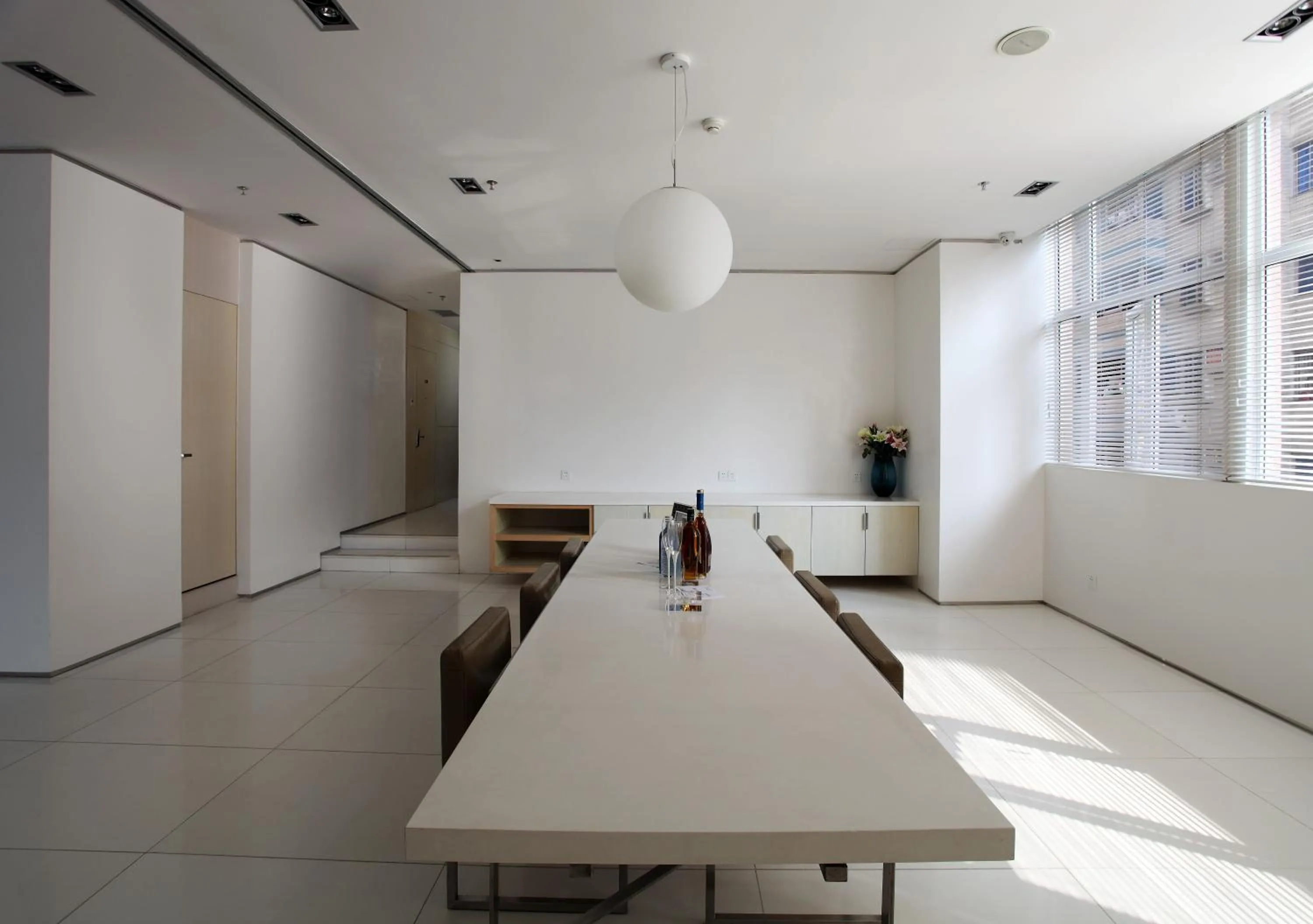 Communal lounge/ TV room in Shenzhen Dongmen Colour Hotel