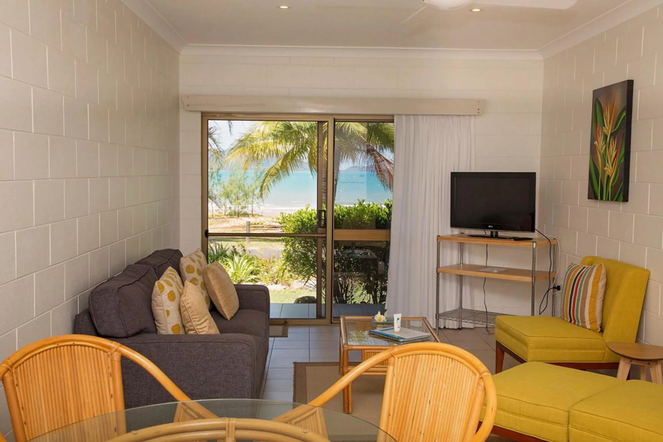 Living room in Apollo Jewel Beachfront Apartments