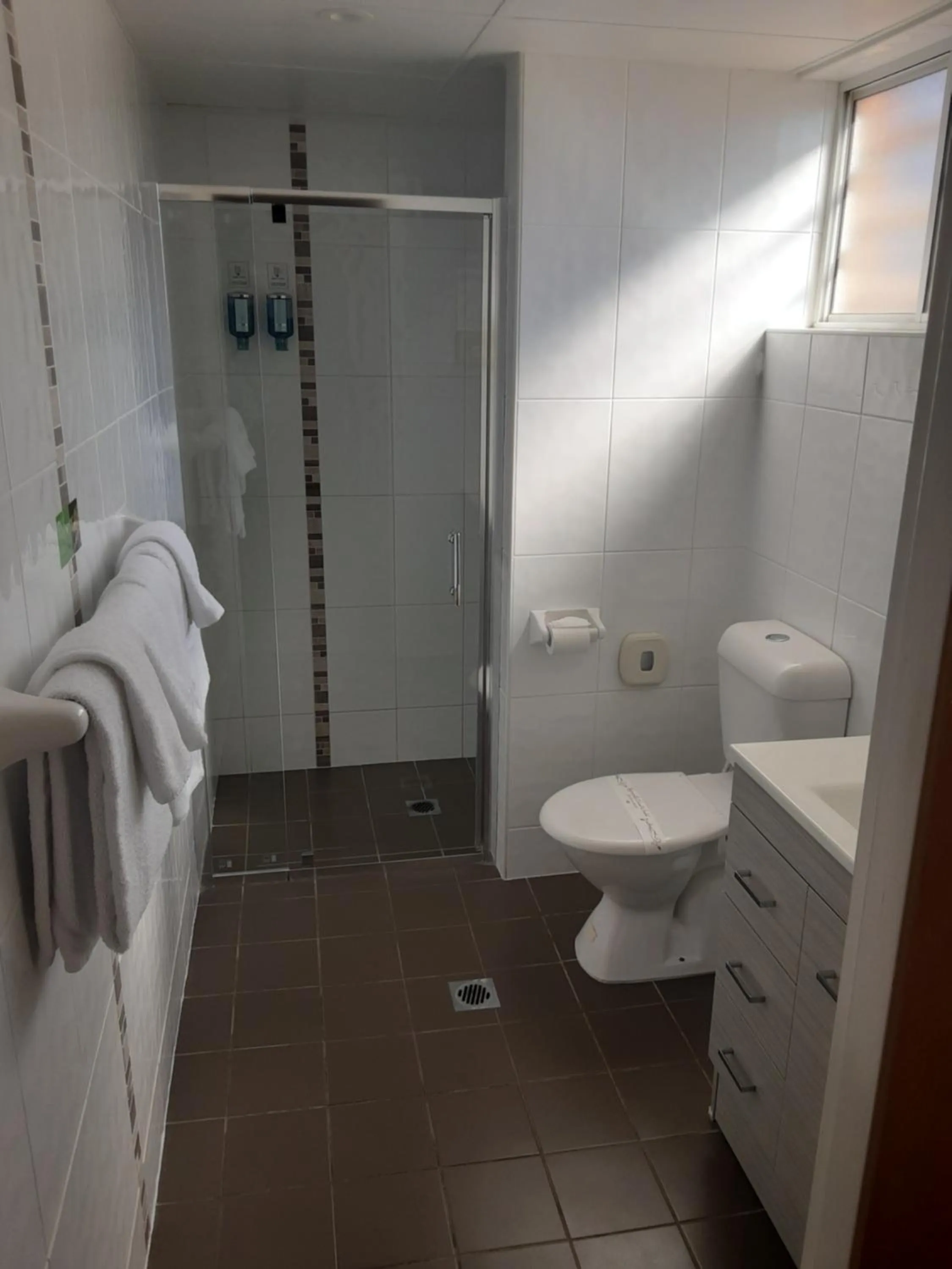 Shower in Blue Diamond Motor Inn