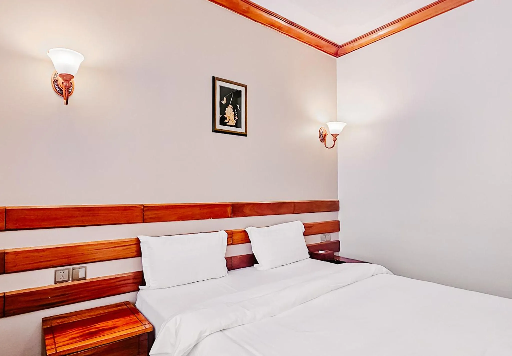 Bedroom, Bed in Eastland Hotel