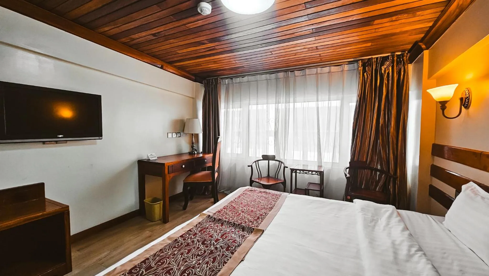 Bed in Eastland Hotel