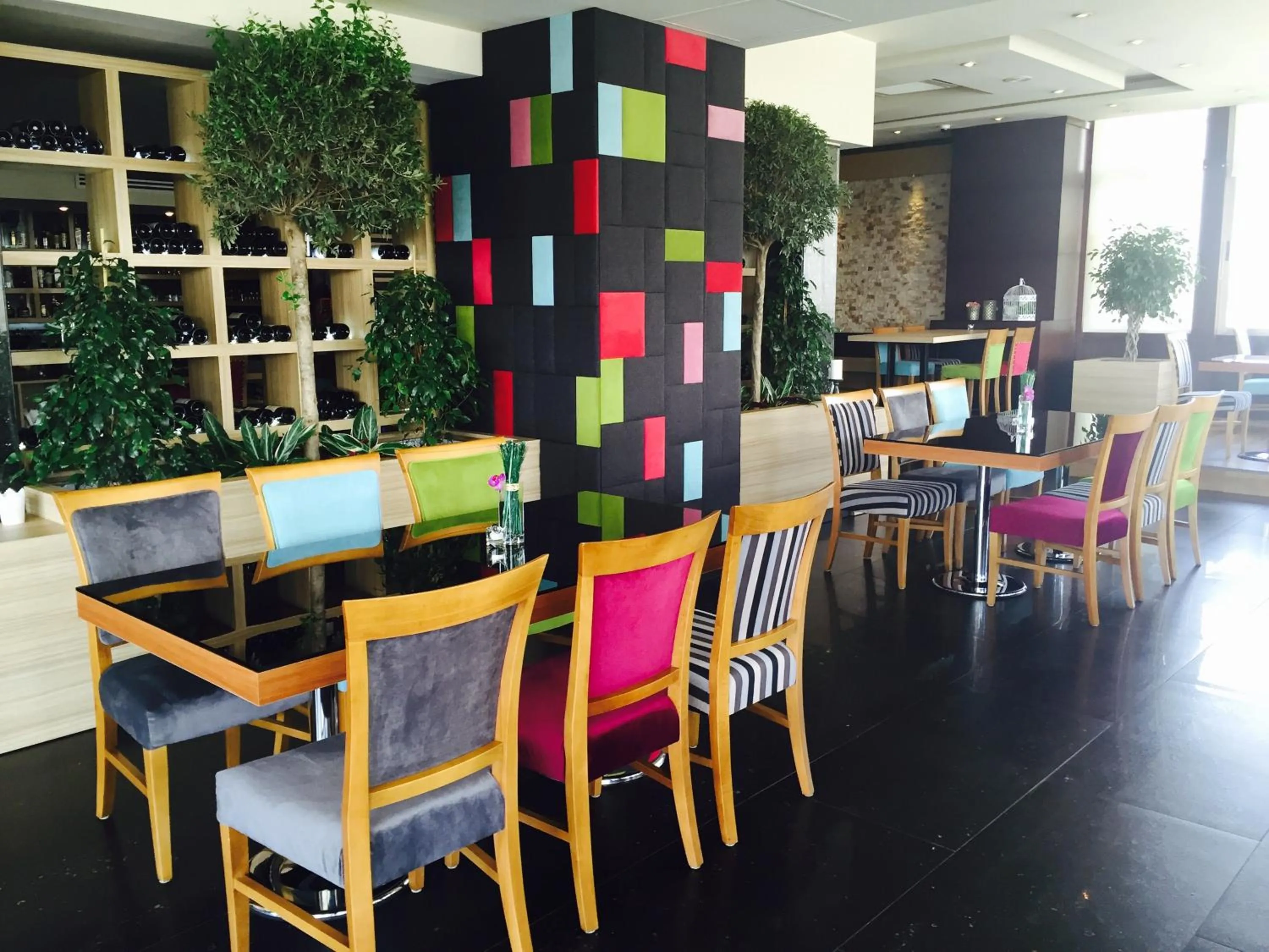 Restaurant/places to eat in Grand Palace Hotel Erbil