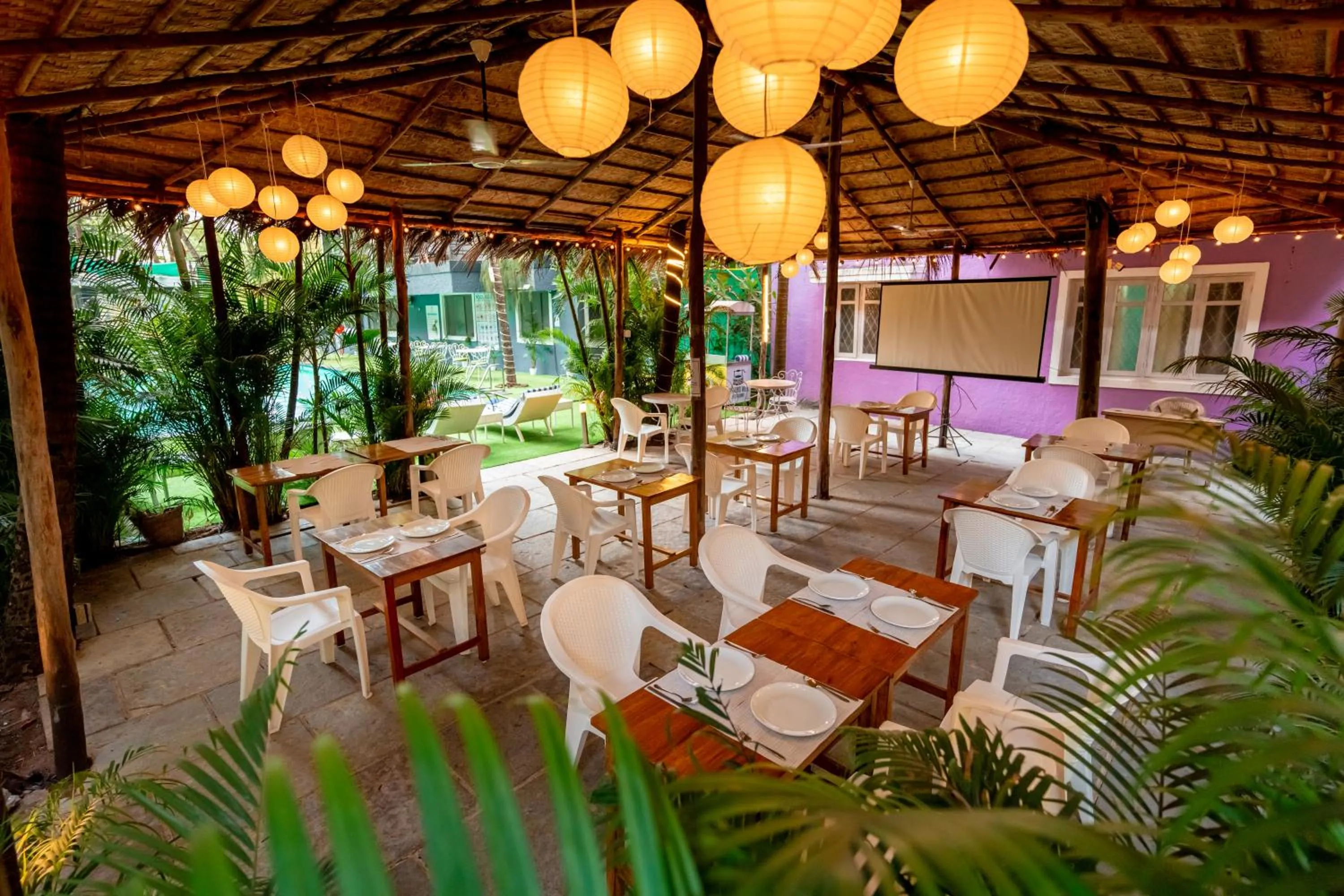 Restaurant/places to eat in Magnum Resorts- Near Candolim Beach, Goa