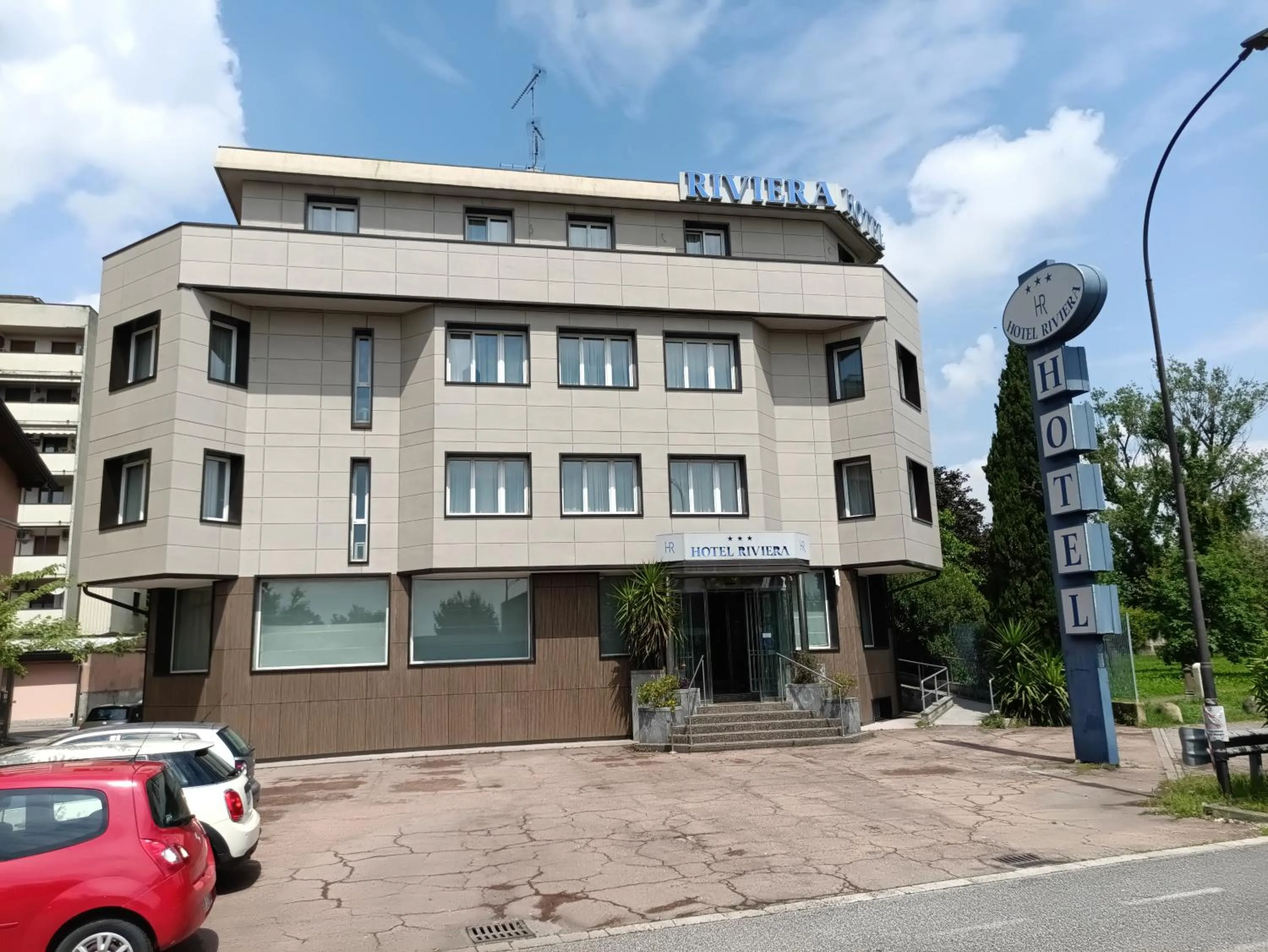 Property building in Hotel Riviera