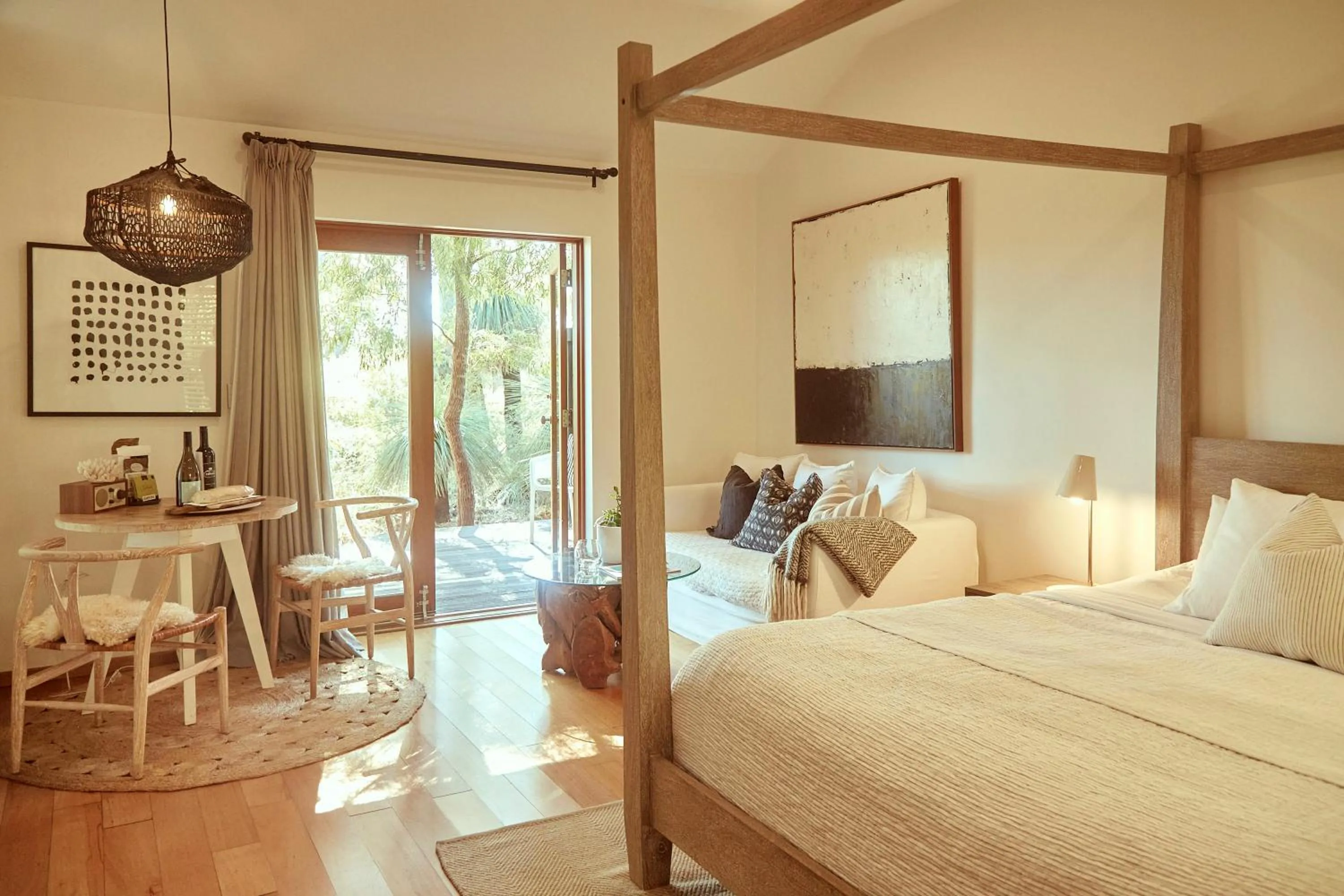 Seating area, Bed in Empire Spa Retreat