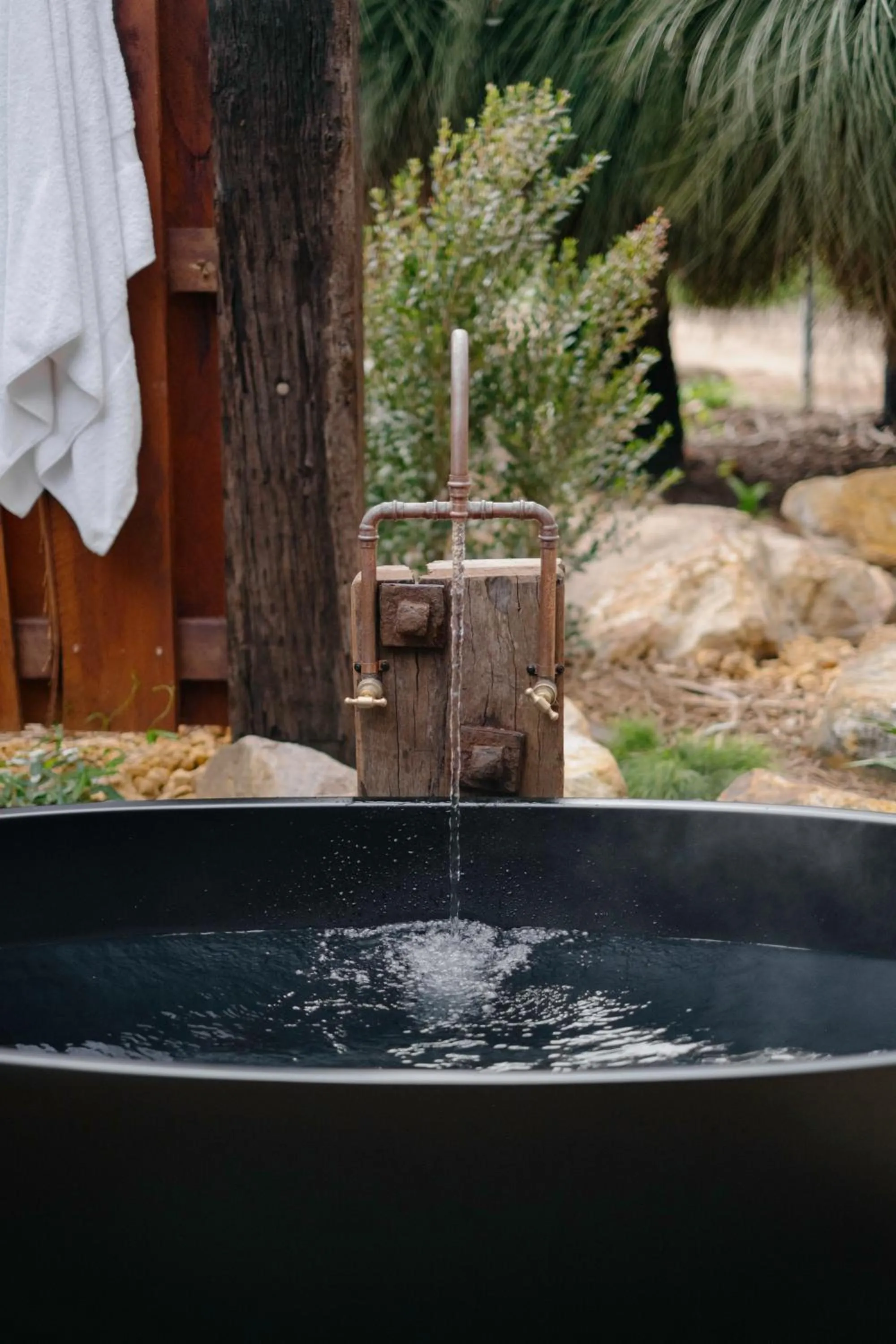 Open Air Bath in Empire Spa Retreat