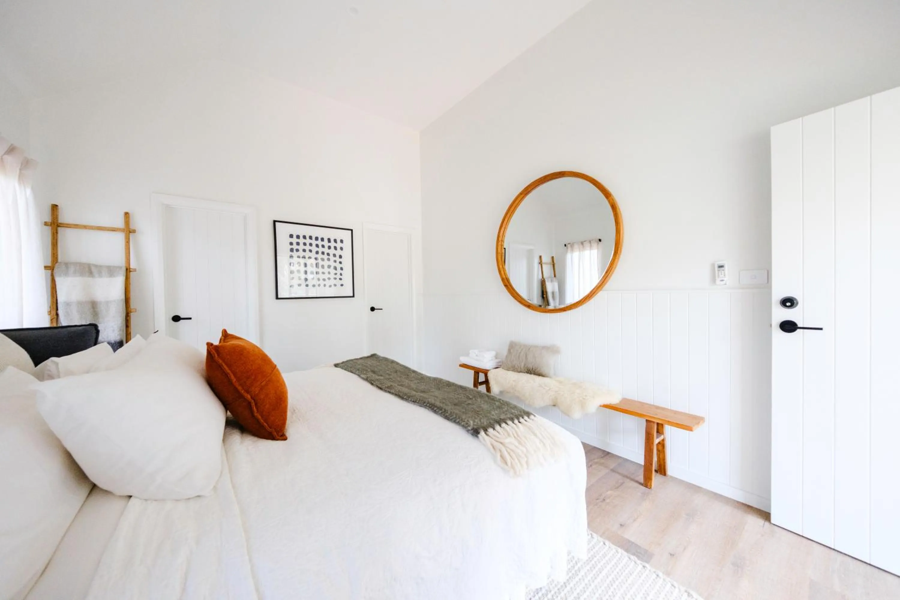 Bedroom, Bed in Empire Spa Retreat