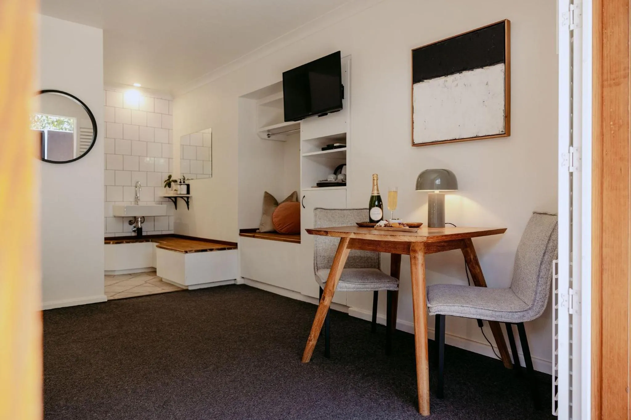 TV and multimedia in Yala Yallingup Retreat & Spa