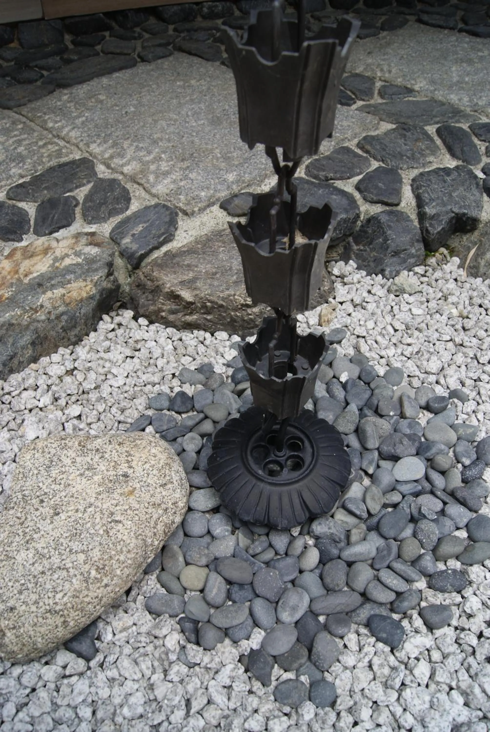 Decorative detail in Dougoya