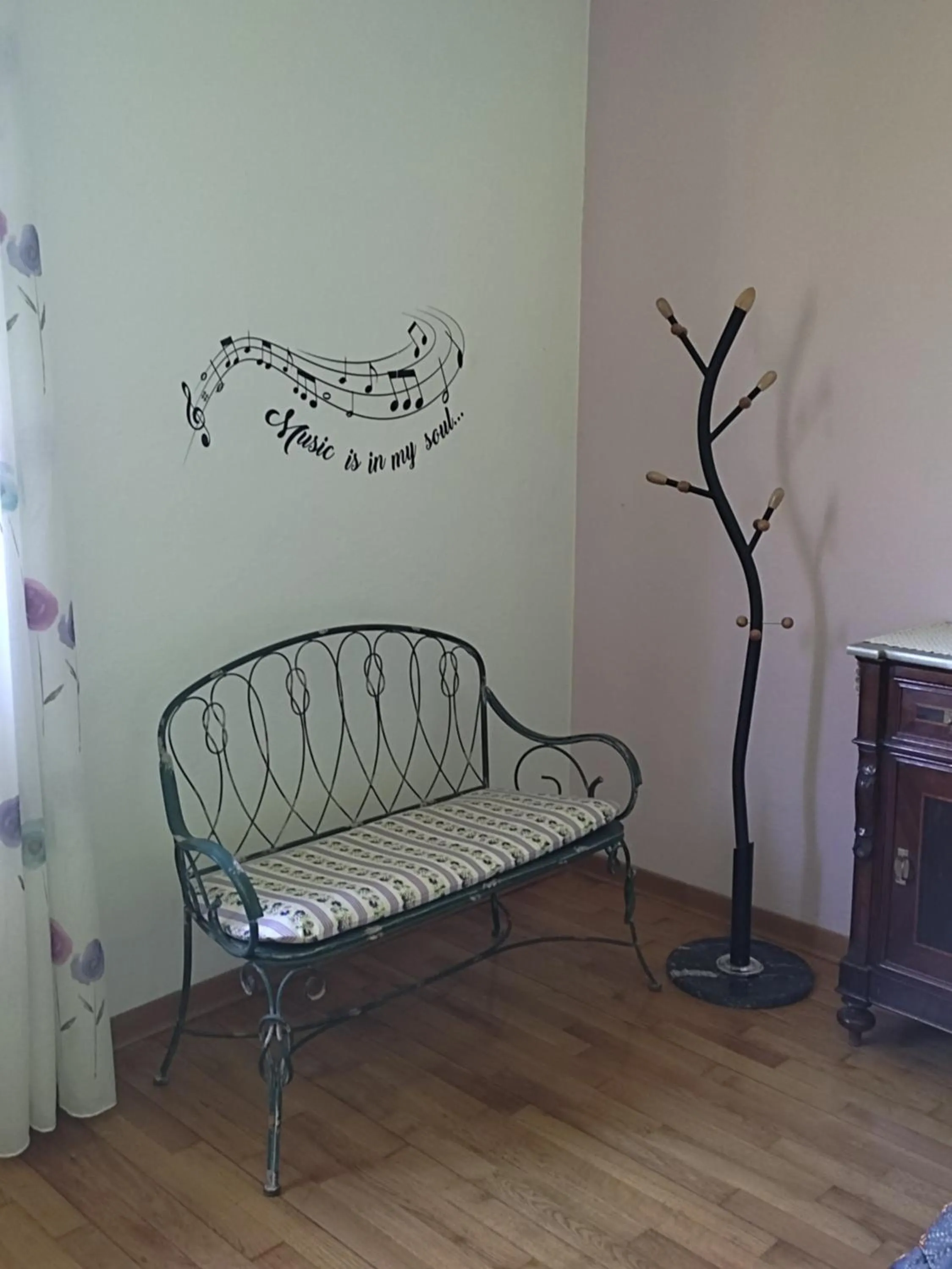 Seating area in B&B DUE ABETI