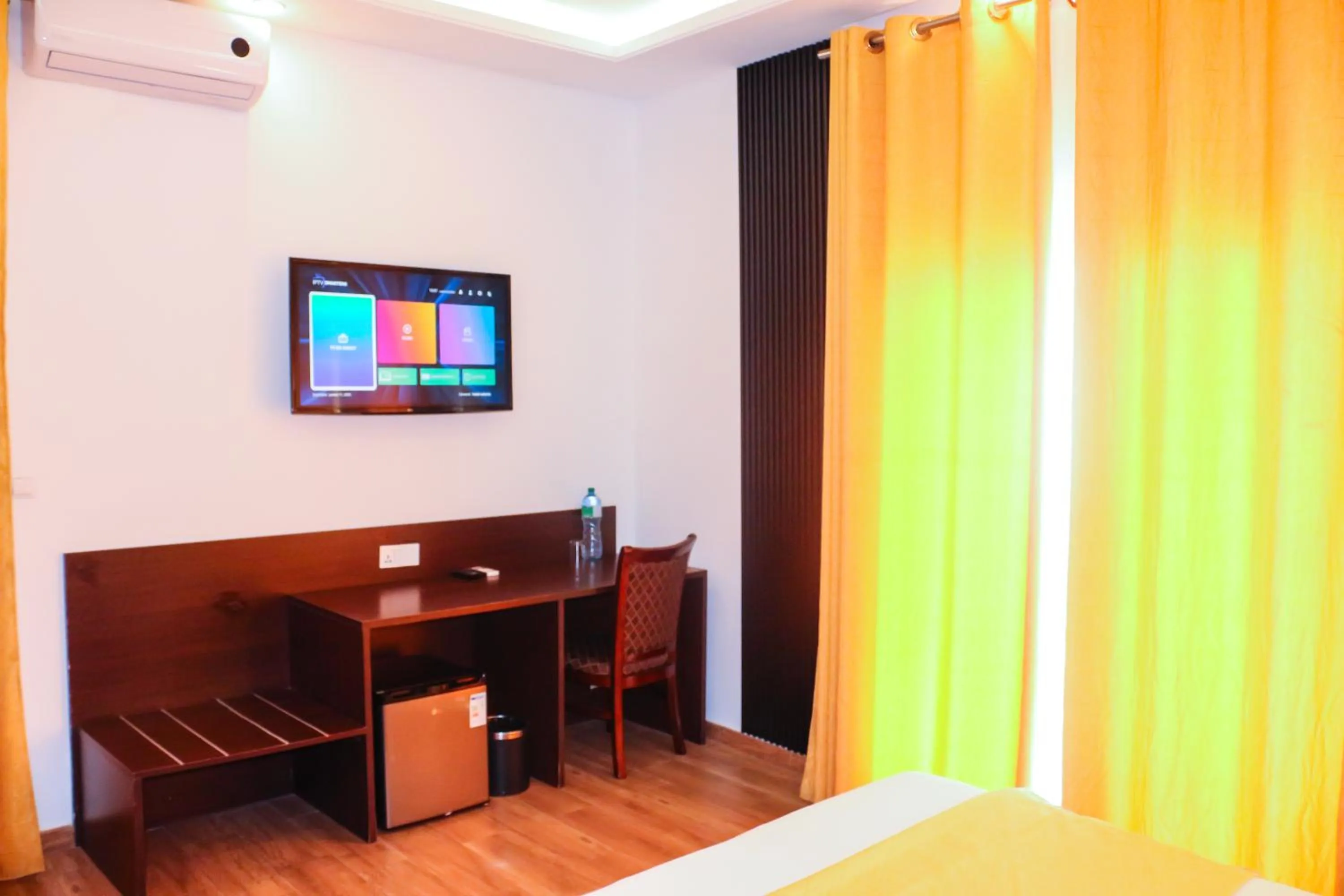 TV and multimedia in HOTEL COLONIA