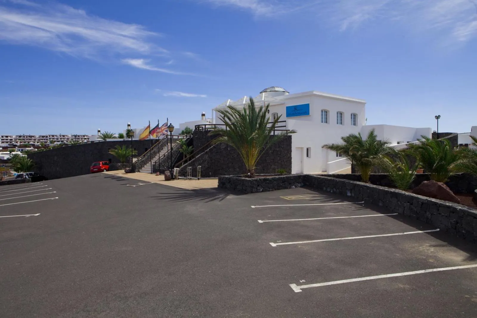 Parking in Apartamentos LIVVO Coloradamar