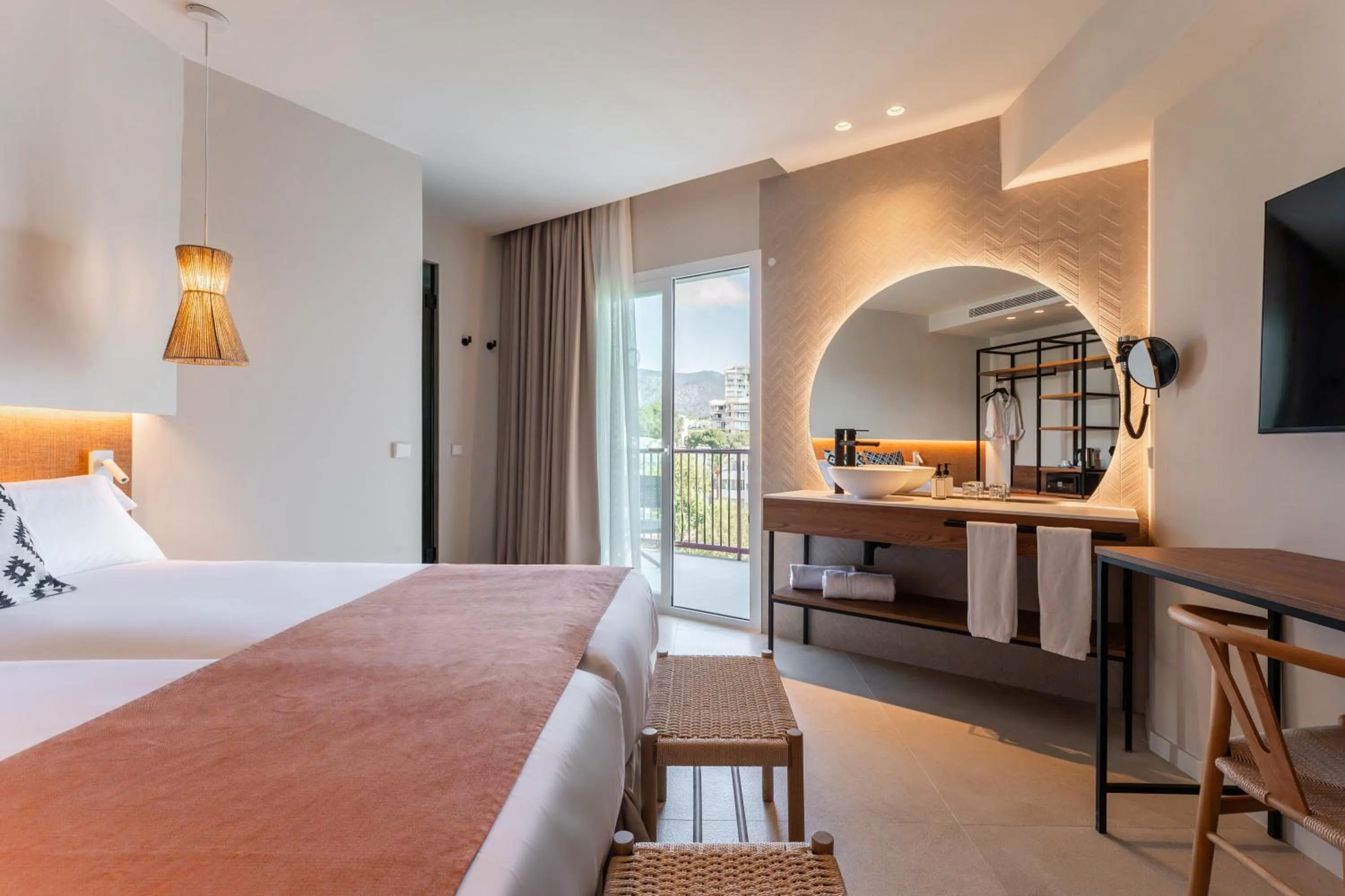 Bedroom, Bed in FERGUS Bermudas