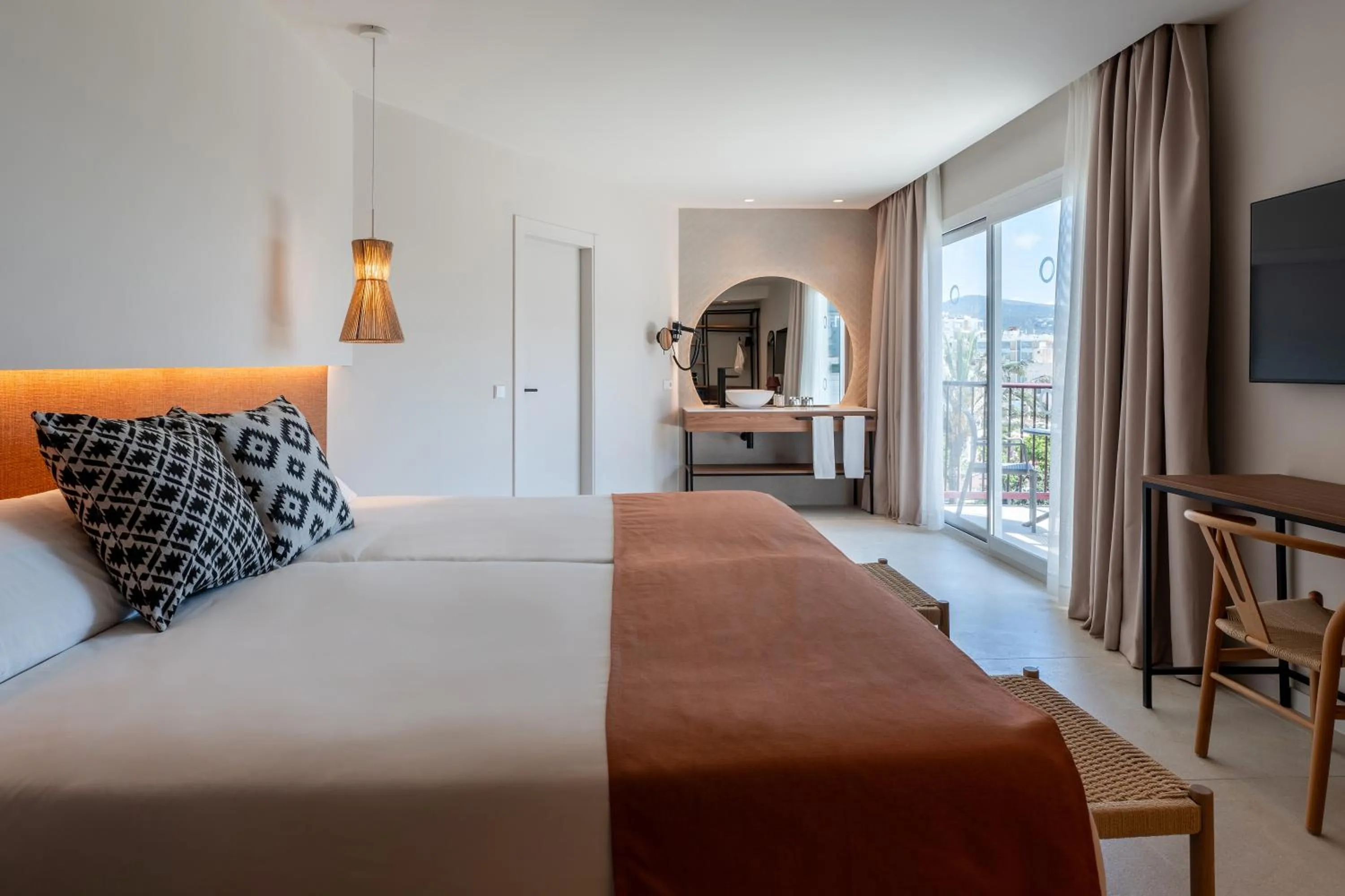 Bedroom, Bed in FERGUS Bermudas