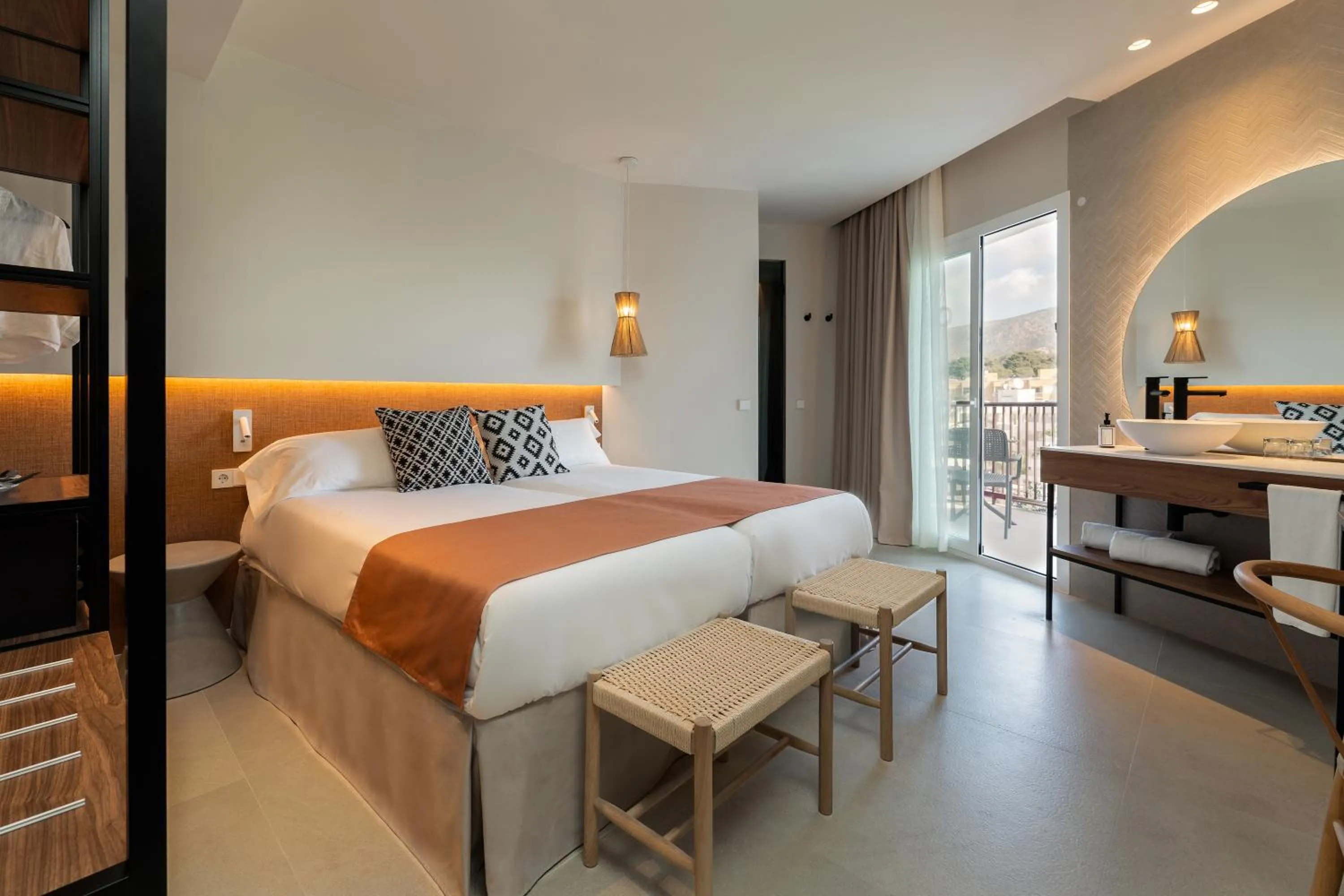 Bedroom, Bed in FERGUS Bermudas