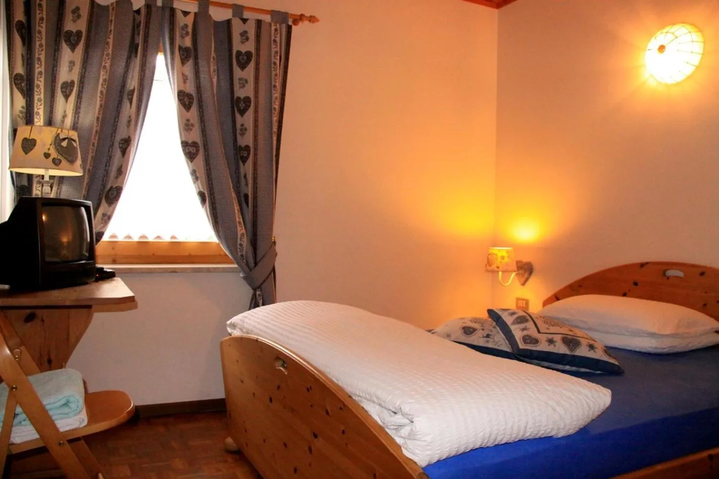 Bed in Garni Biancaneve Ruffrè-Mendola