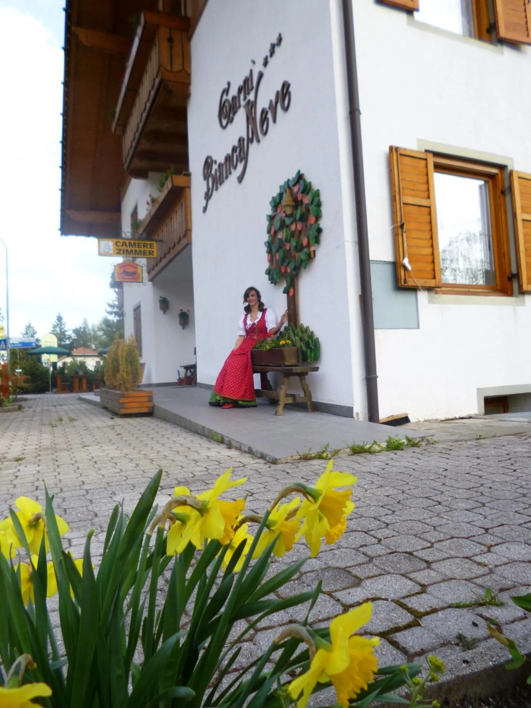 Facade/entrance in Garni Biancaneve Ruffrè-Mendola