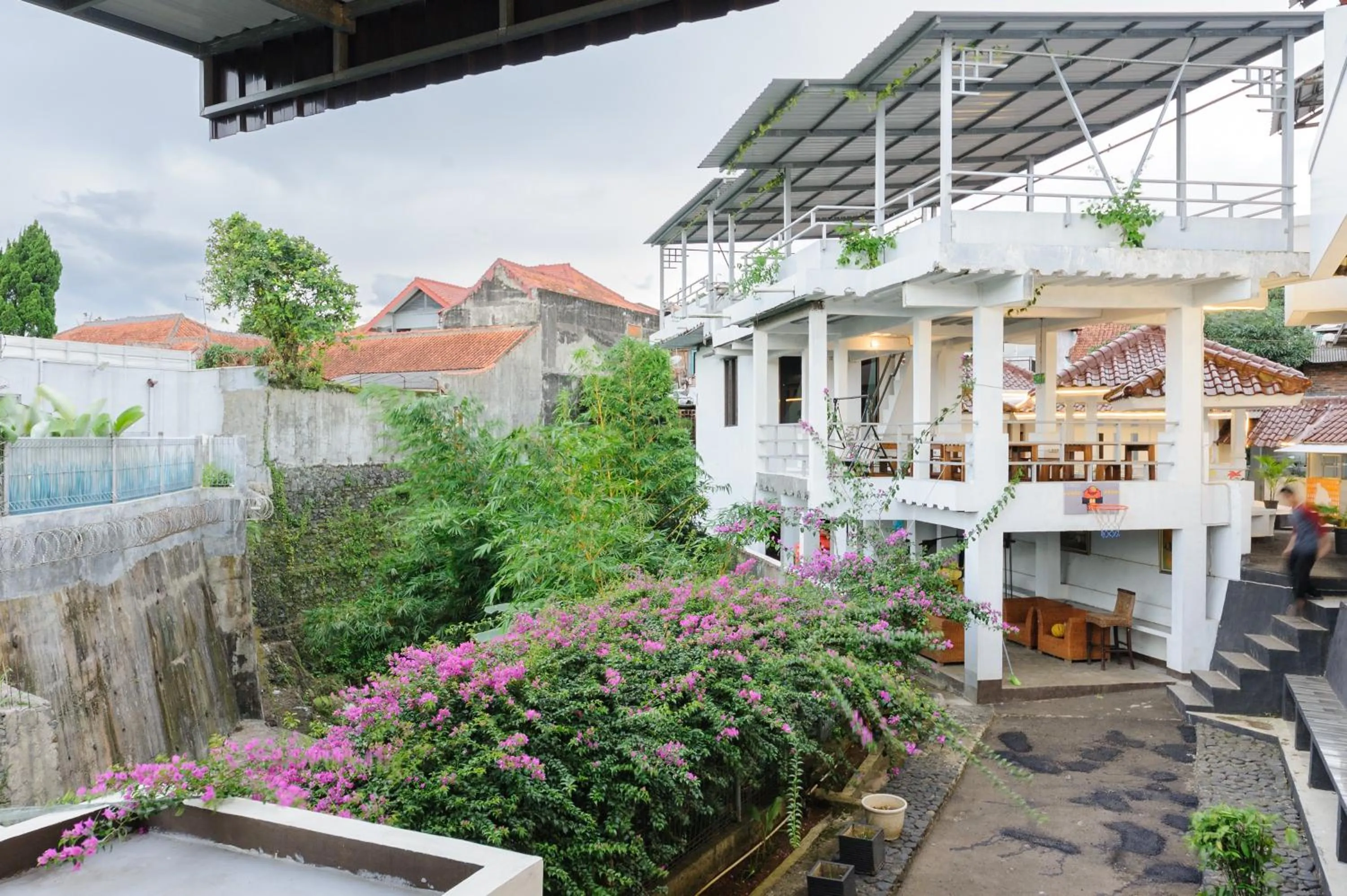 Property building in RedDoorz Syariah near Taman Air Mancur Bogor