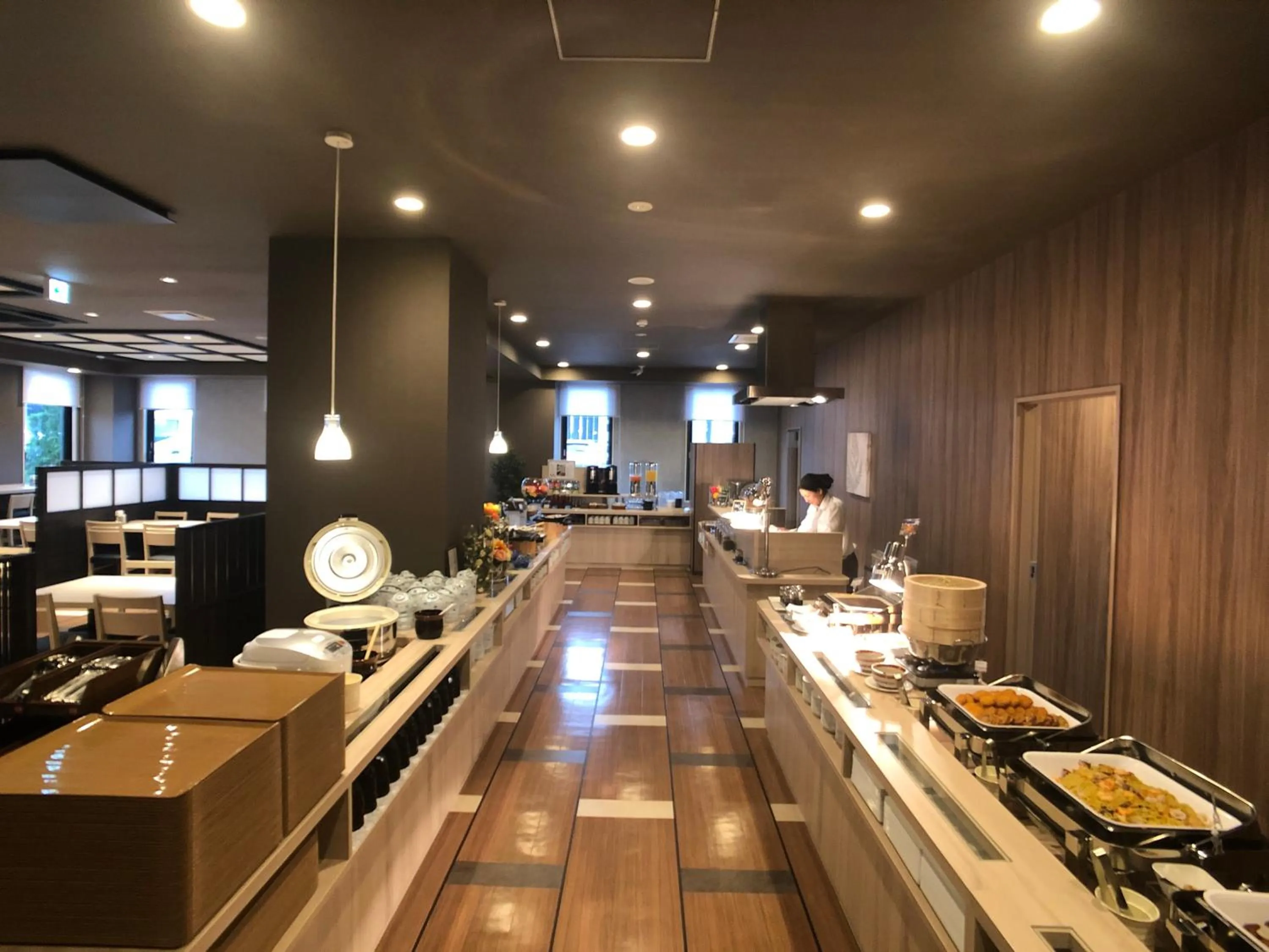 Restaurant/places to eat in Hotel Route-Inn Grand Ota Ekimae