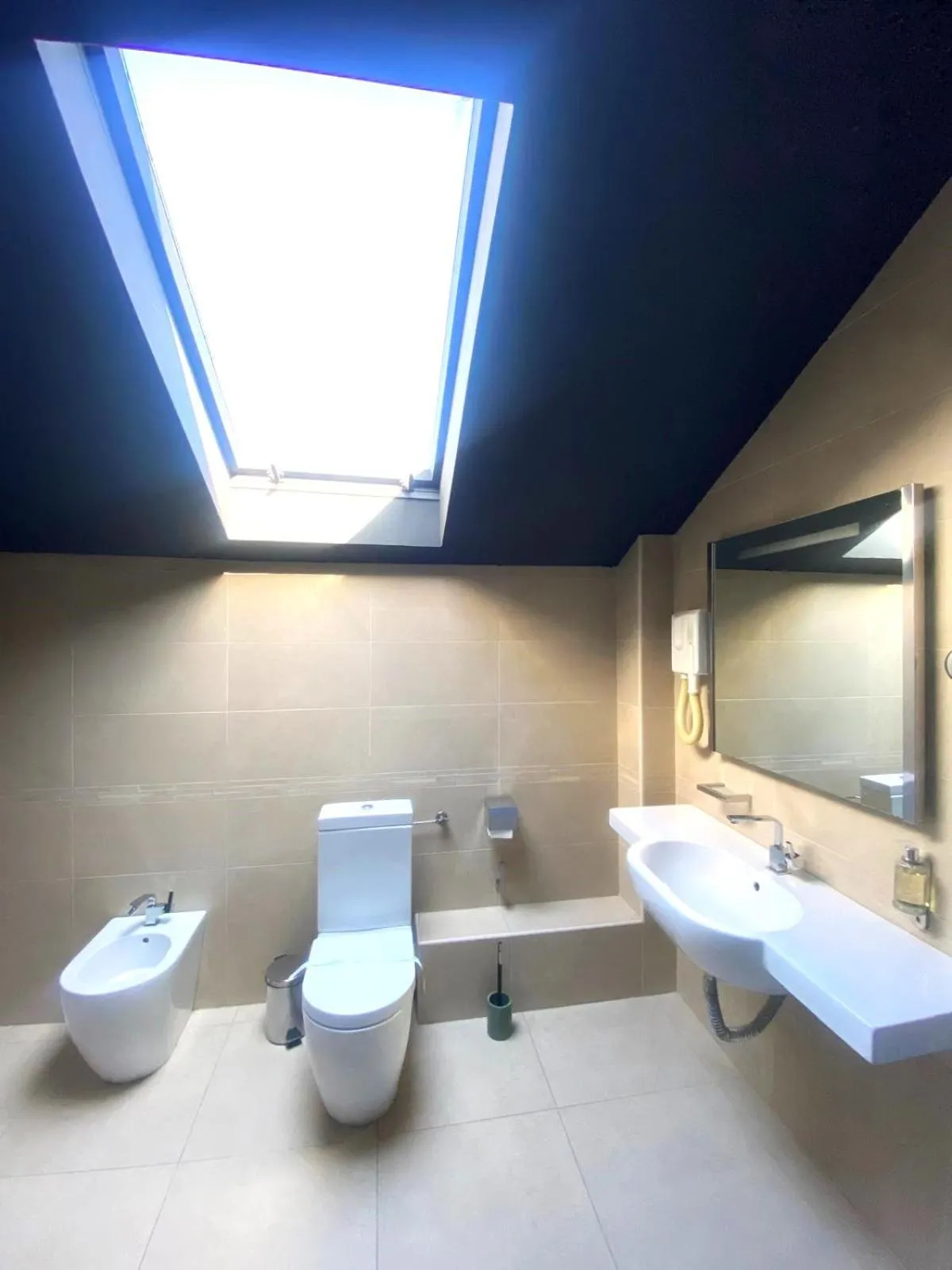 Toilet in Alex&George Boutique Hotel