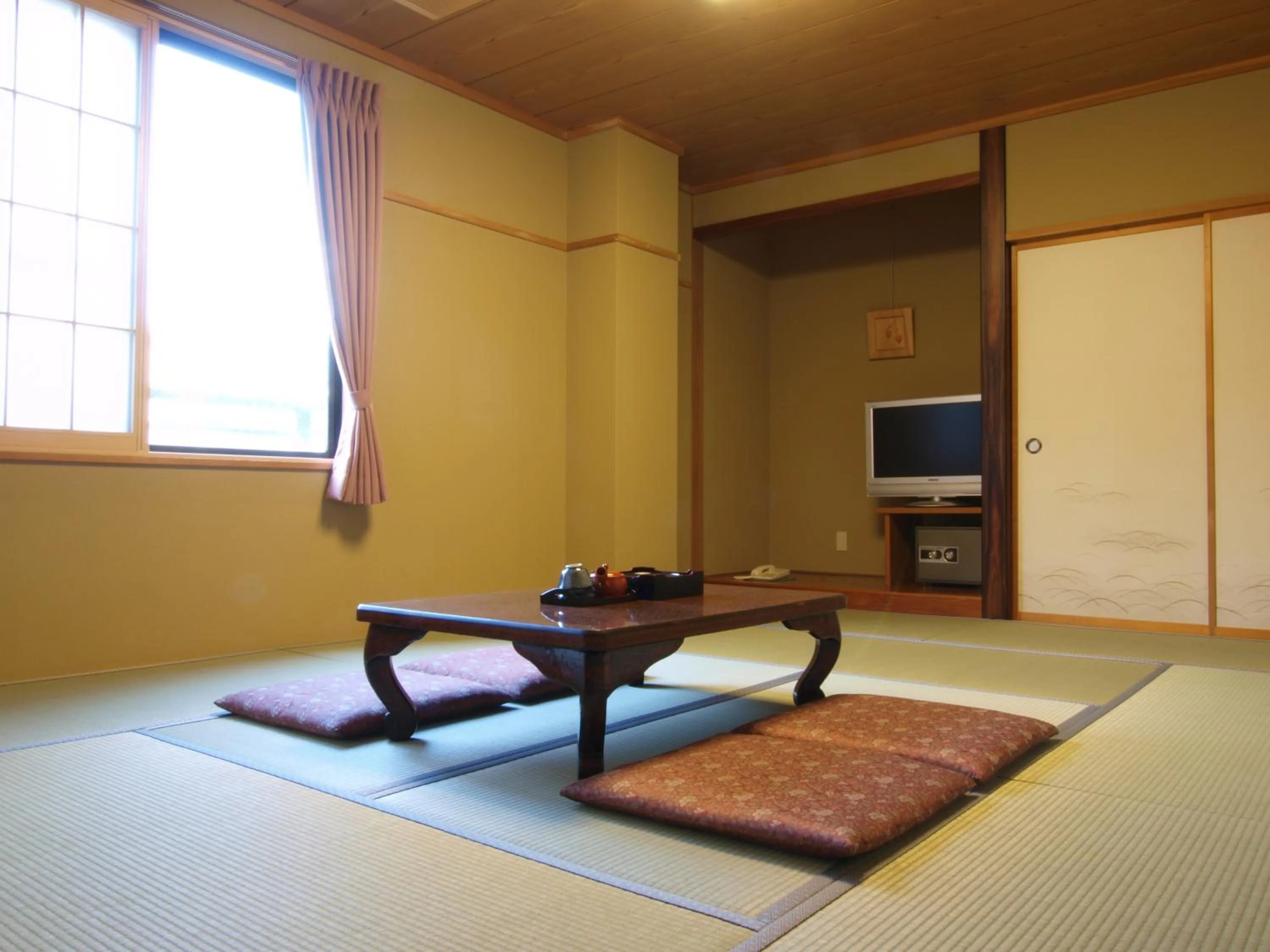 Photo of the whole room in Hakuba Hotel Hana-no-Sato