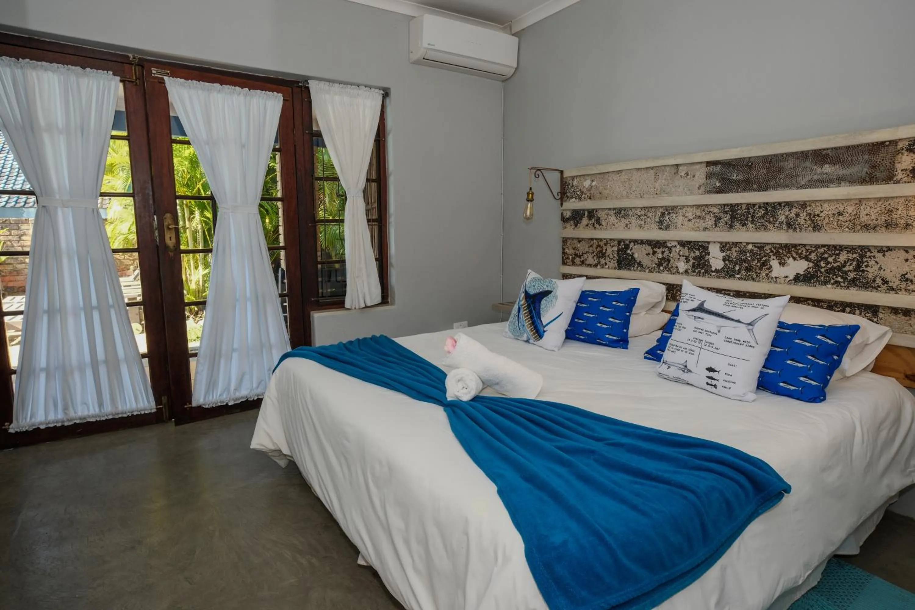 Bed in Marlin Lodge St Lucia