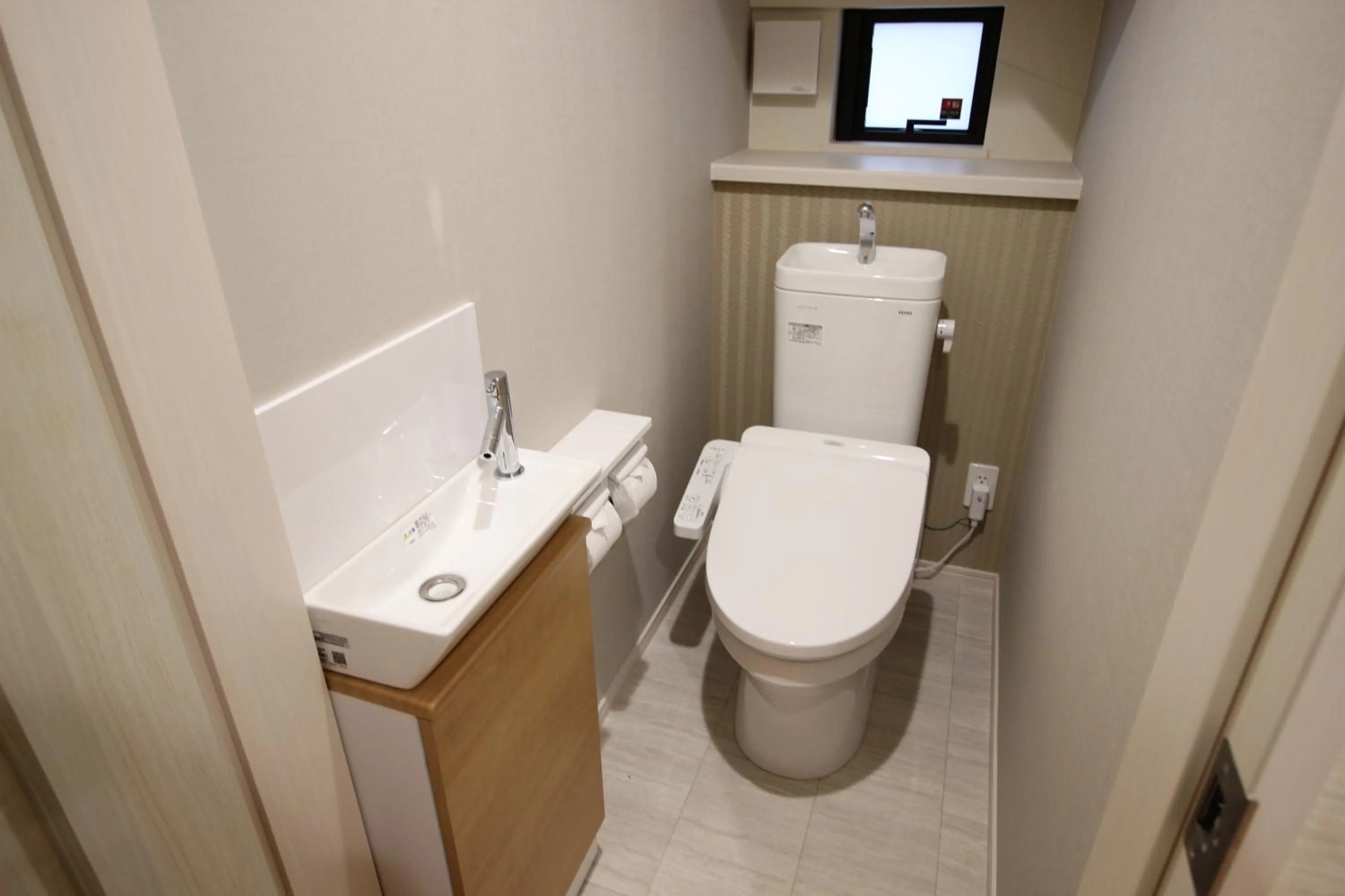 Toilet in HOPE VILLA ONNASON